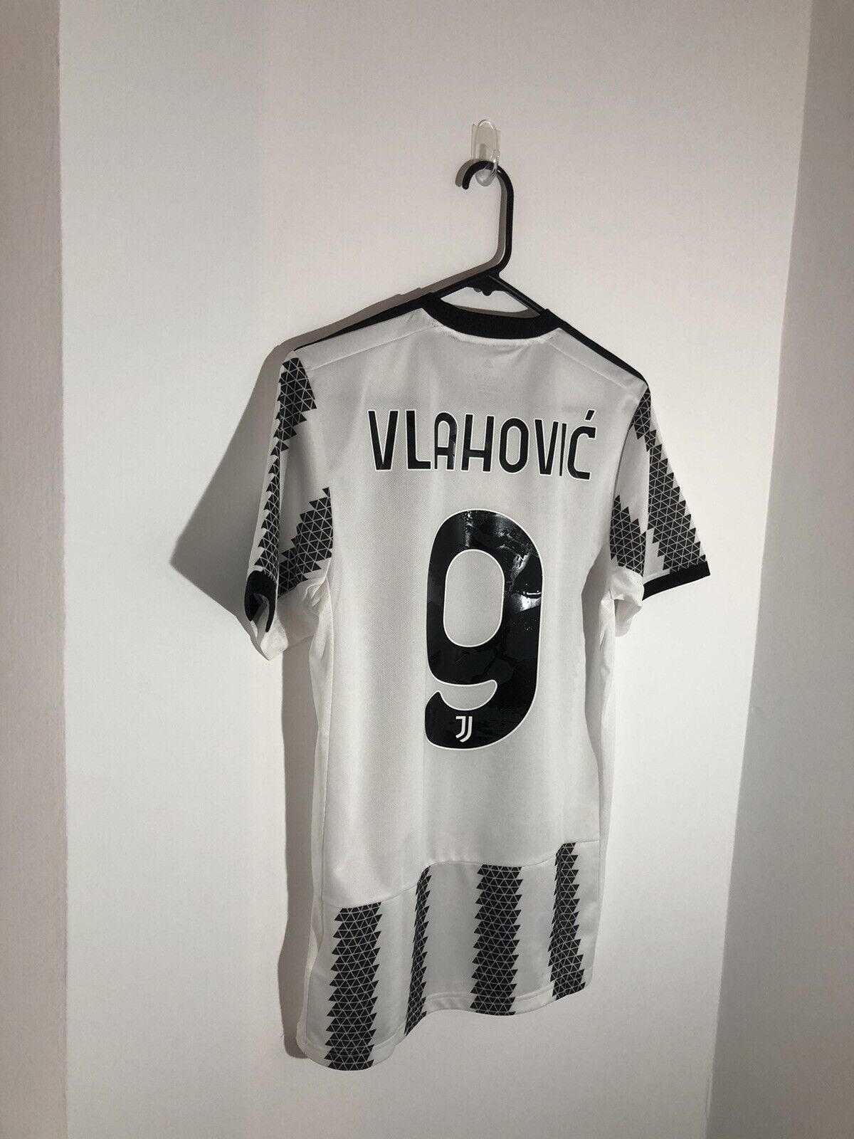 Vlahovic 9 Juventus 2022 23 Small Home Shirt Adidas Excellent Condition H38907