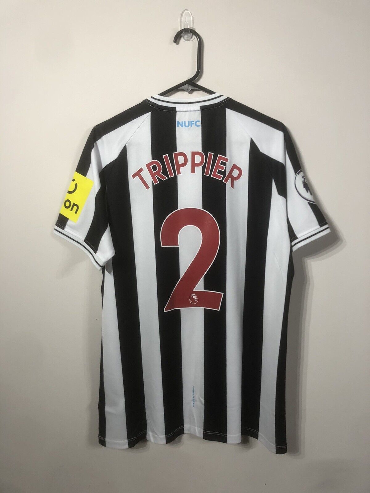 Trippier #2 Newcastle United Home Large 2022/23 Football Shirt BNWT