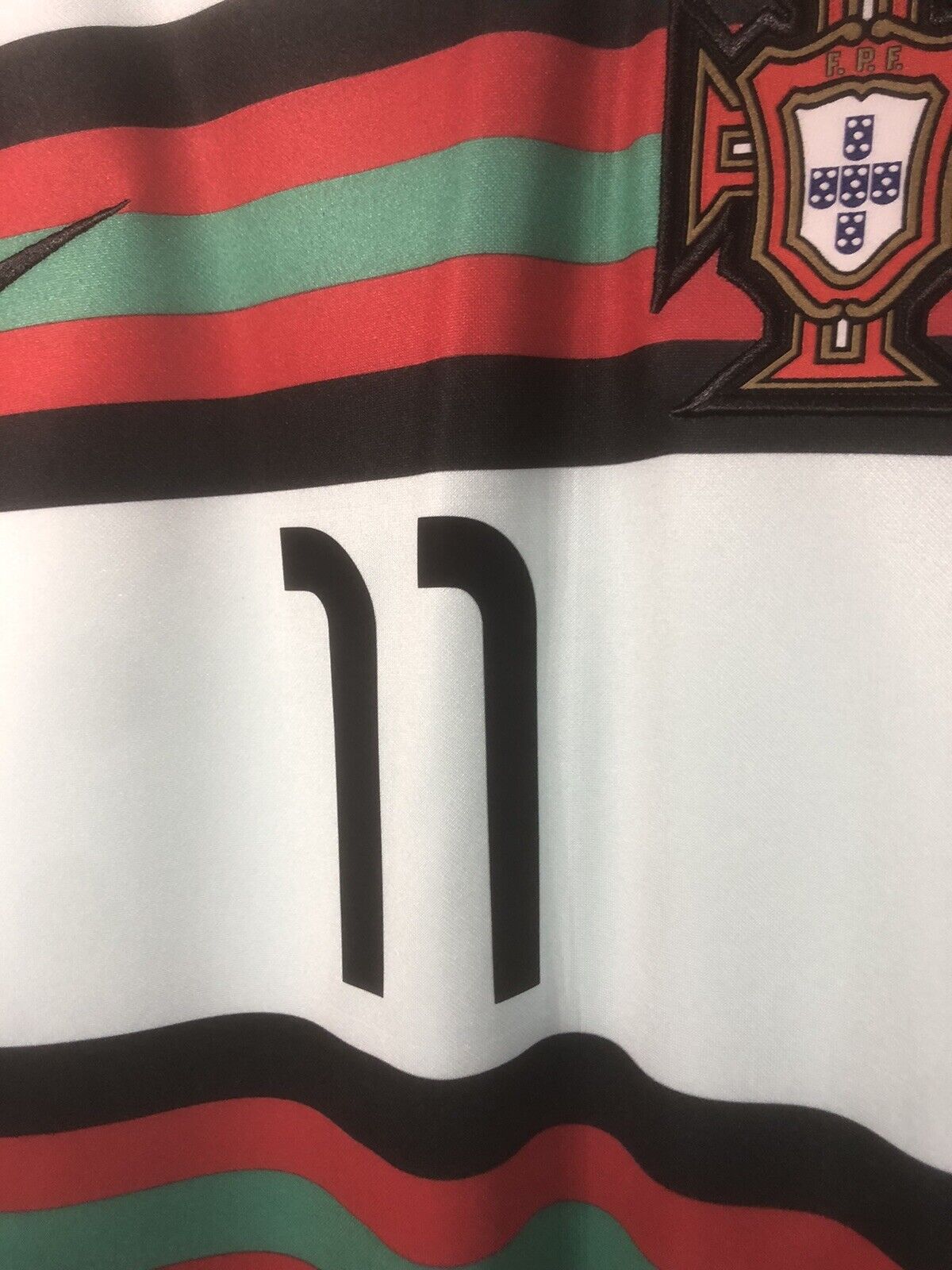 B. Fernandes #11 Portugal 2020 Away Large Shirt Nike Excellent Condition