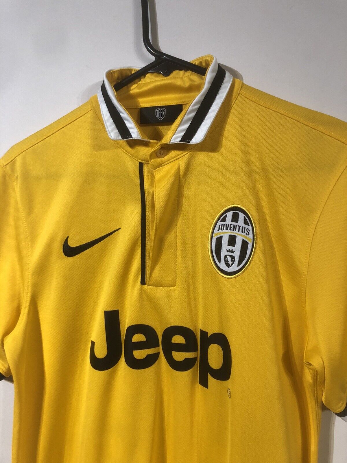 Vidal #23 Juventus 2013/14 Away Small Football Shirt Nike Very Good Condition