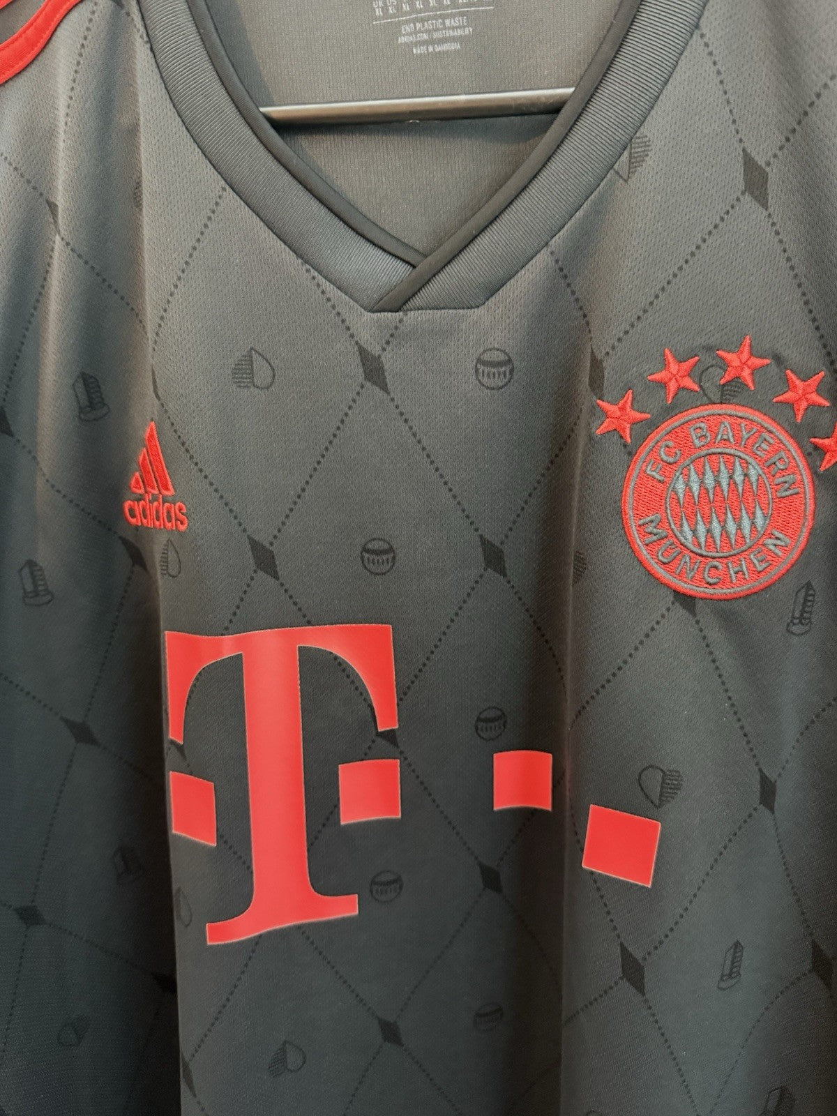 Bayern Munich Davies #19 2022/23 XL 3rd Shirt Excellent Condition H39907