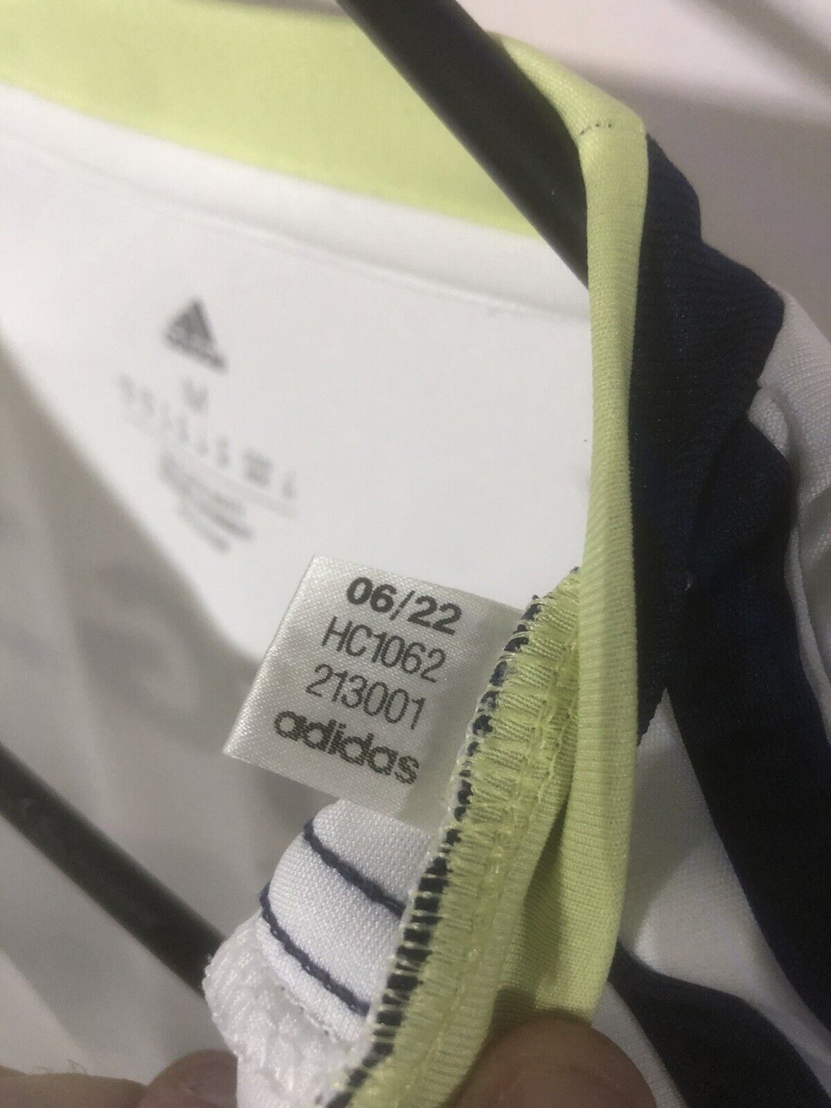 Rodrigo M. 19 Leeds United 2022 23 Medium Home Shirt Excellent Condition Hc1062