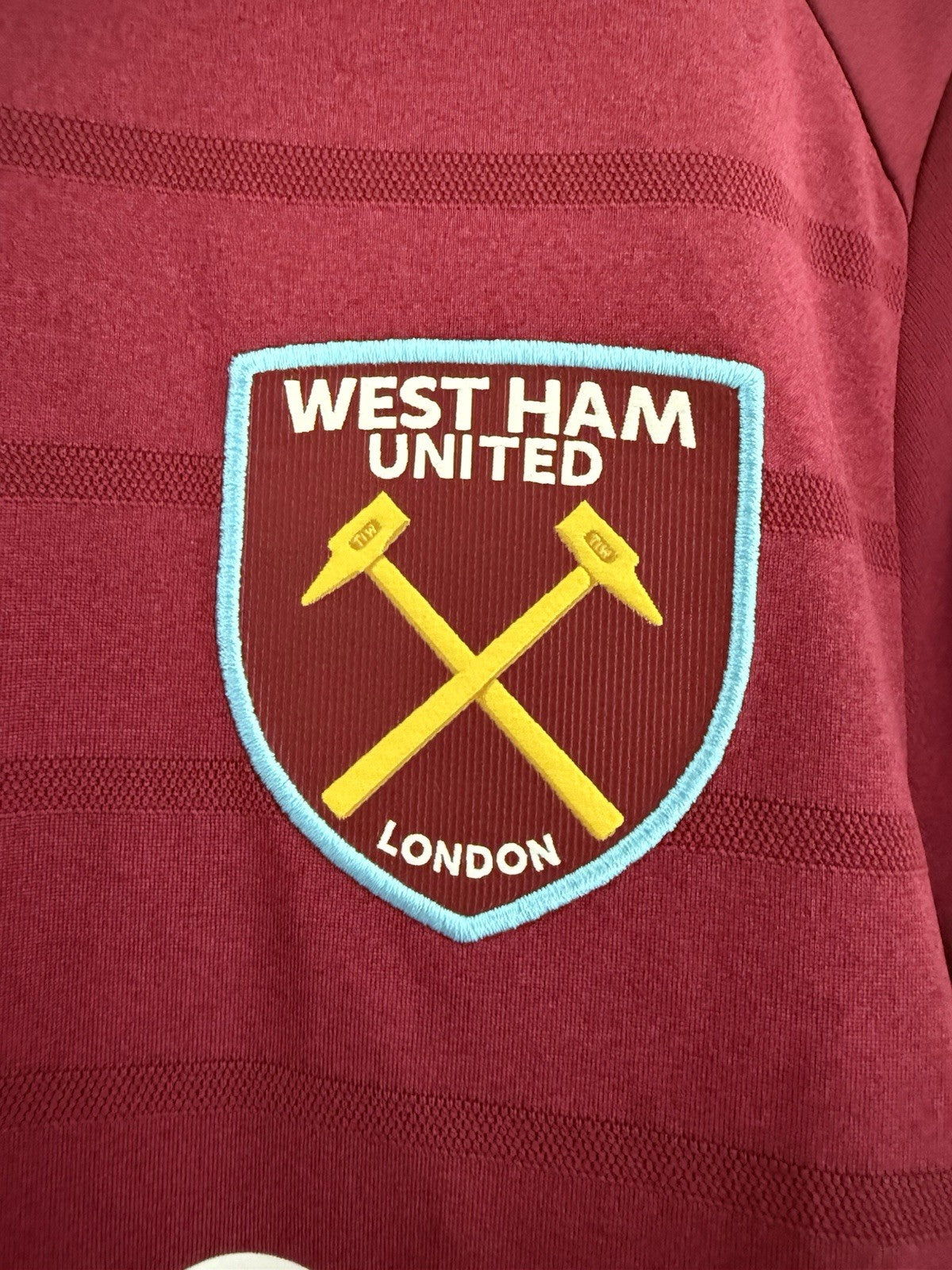 West Ham United Noble #16 2018/19 Small Home Shirt Umbro Excellent Condition