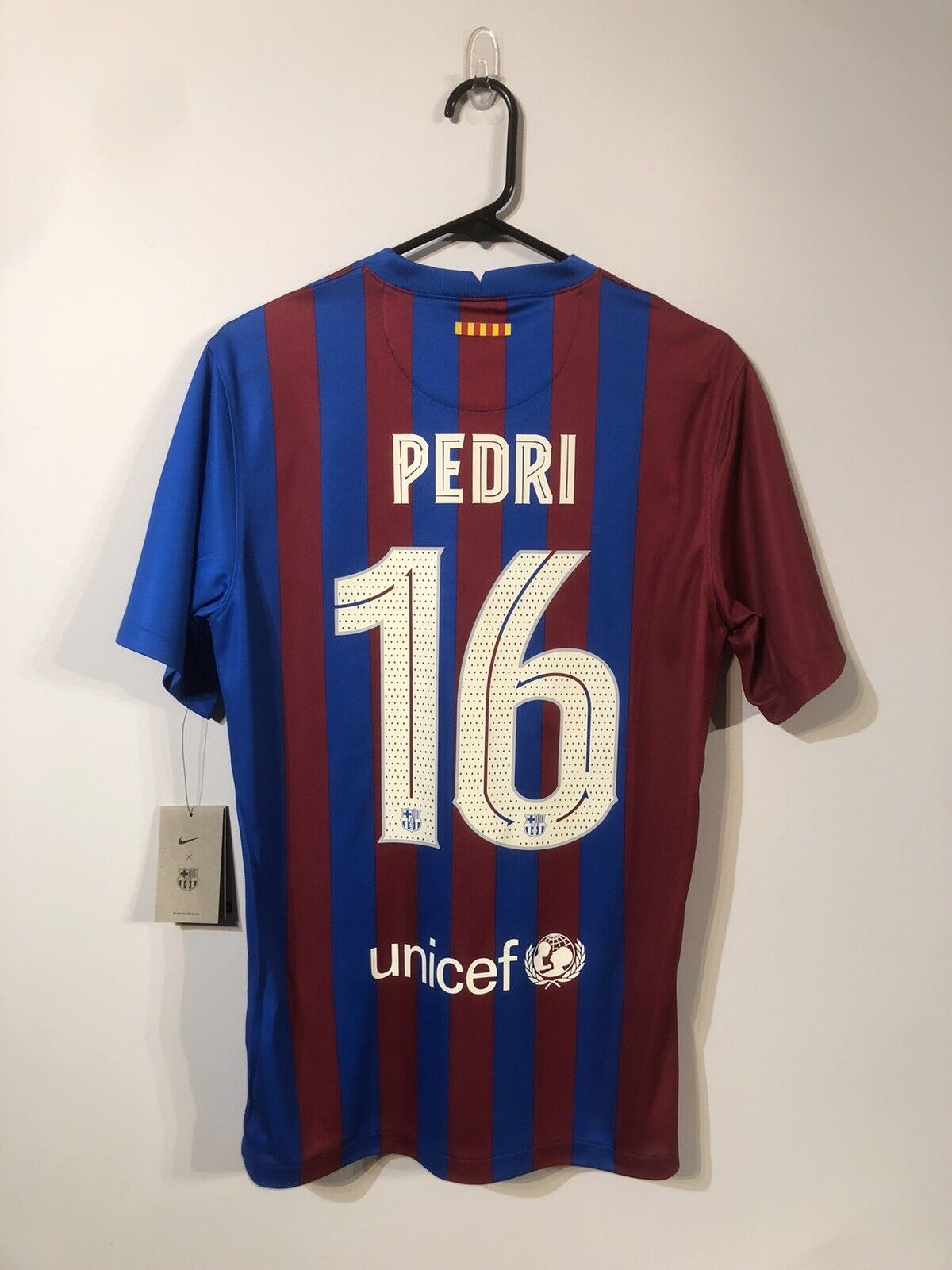 Pedri #16 Barcelona Champions League Medium 2021/22 Home Shirt Nike BNWT
