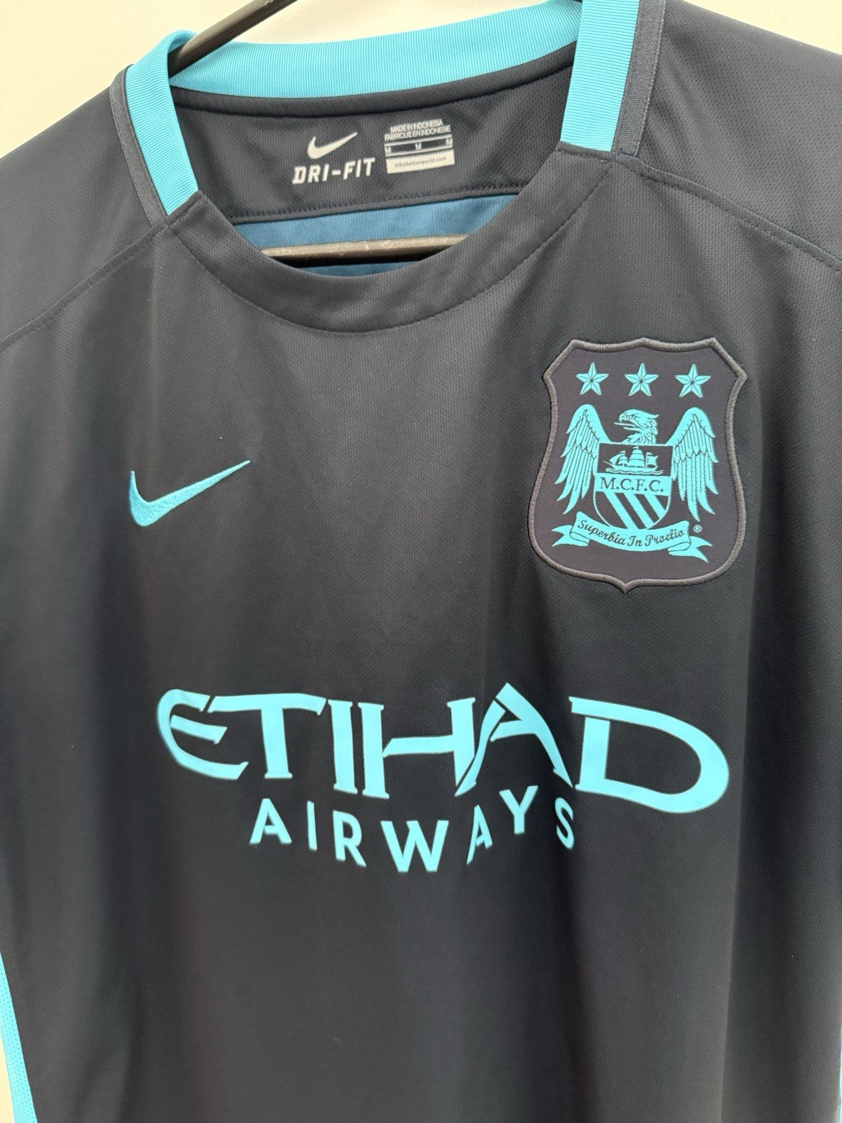 Manchester City 2015/16 Large Away Shirt Excellent Condition 658881-476