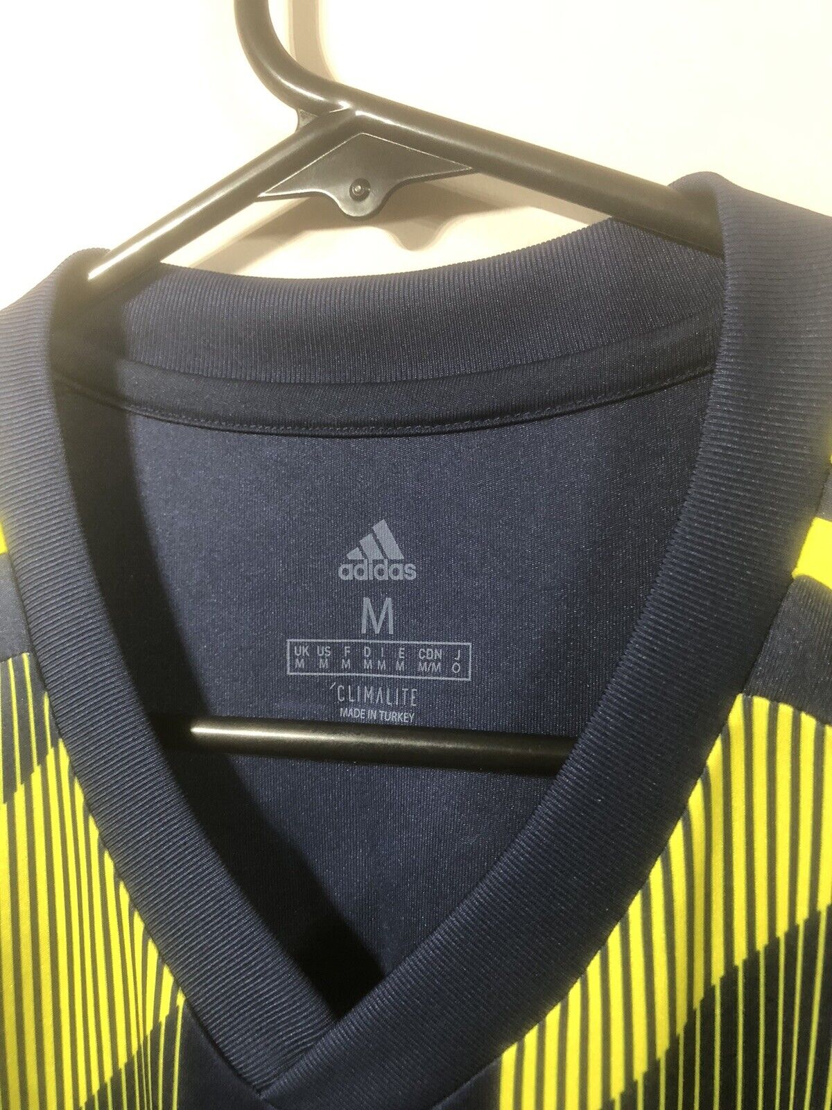 L. Gustavo #20 Fenerbahce BNWT Home 2019/20 Medium Football Shirt Adidas