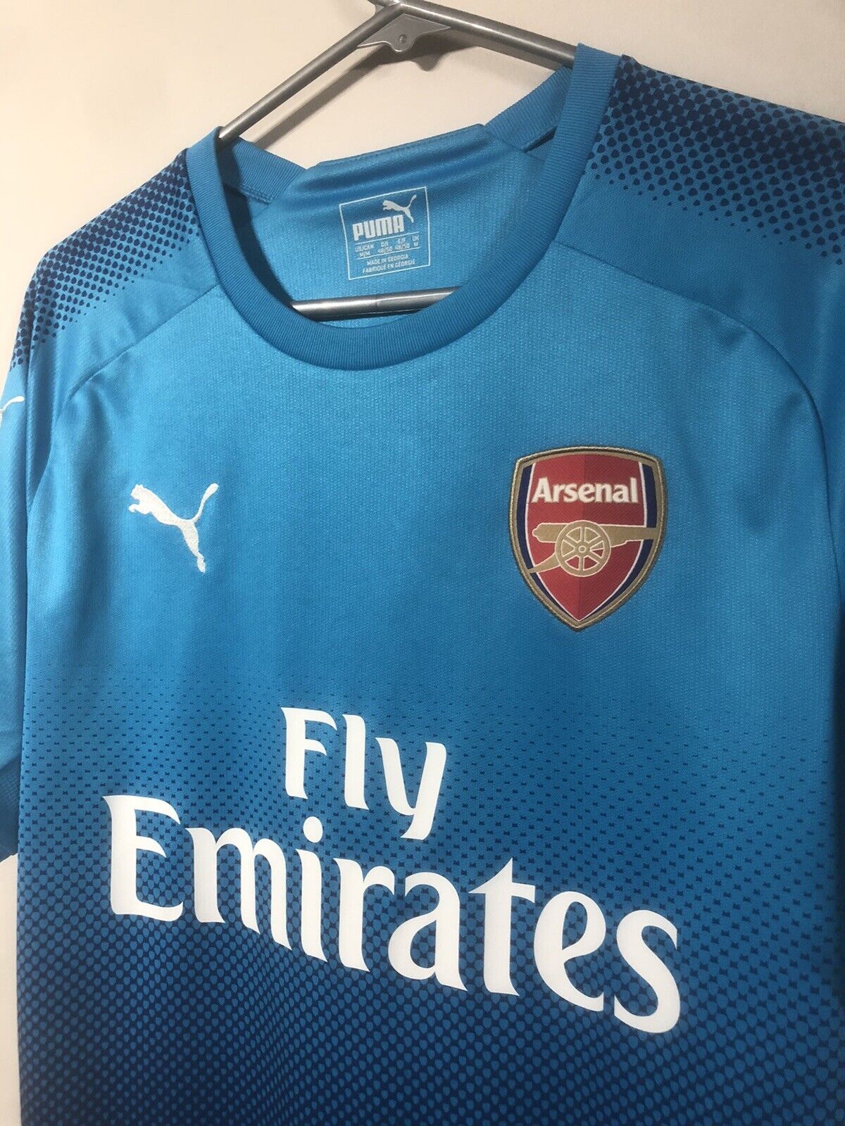 Ozil #11 Arsenal 2017/18 Medium Away Shirt Puma Excellent Condition 751512