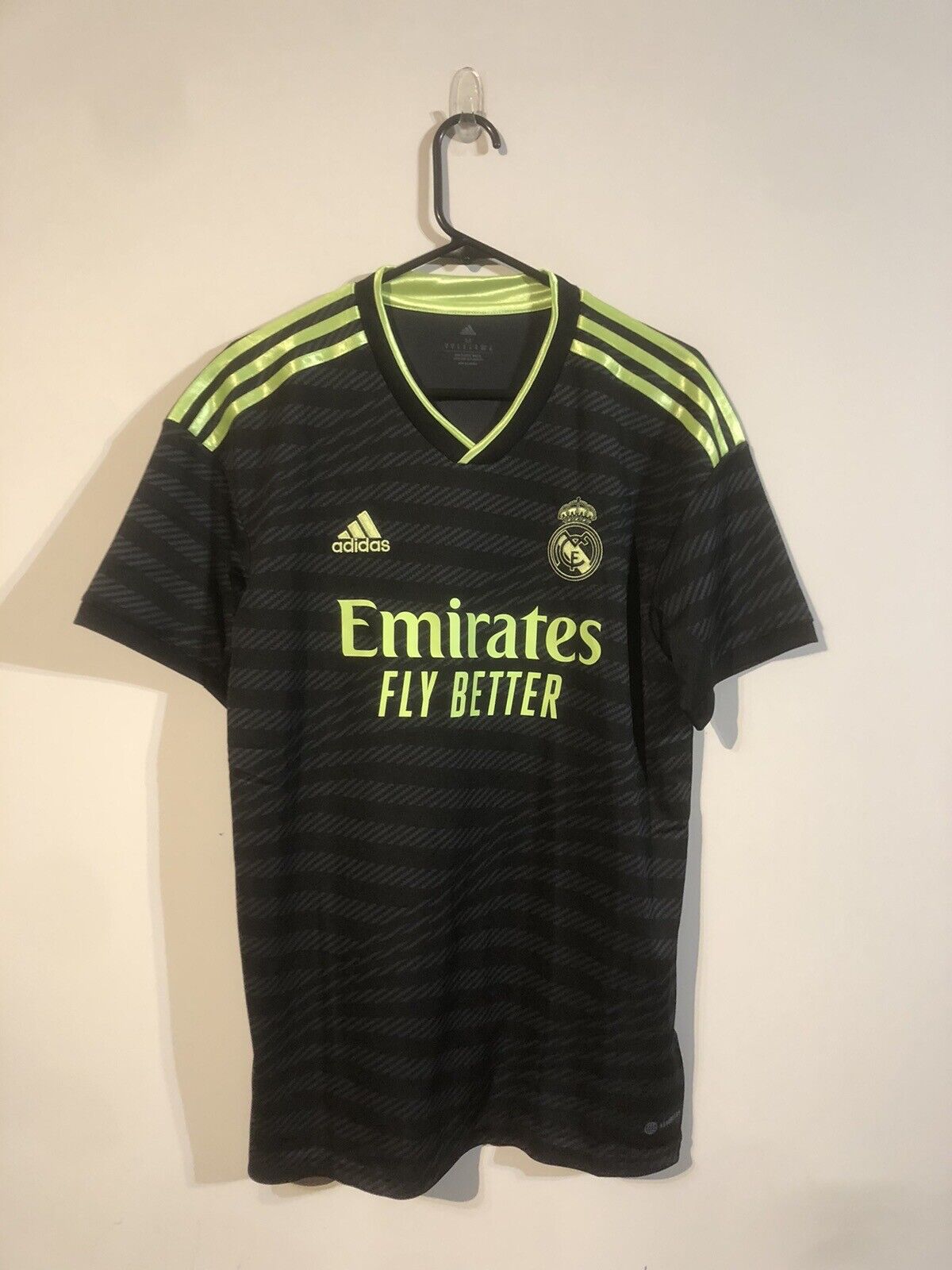 Vini Jr #20 Real Madrid 2022/23 3rd Medium Football Shirt Adidas BNWT