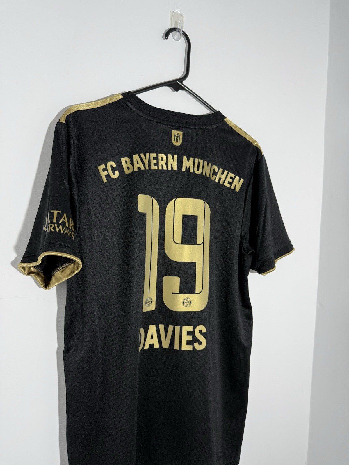 Bayern Munich Davies #19 2021/22 Large Away Excellent Condition GM5317