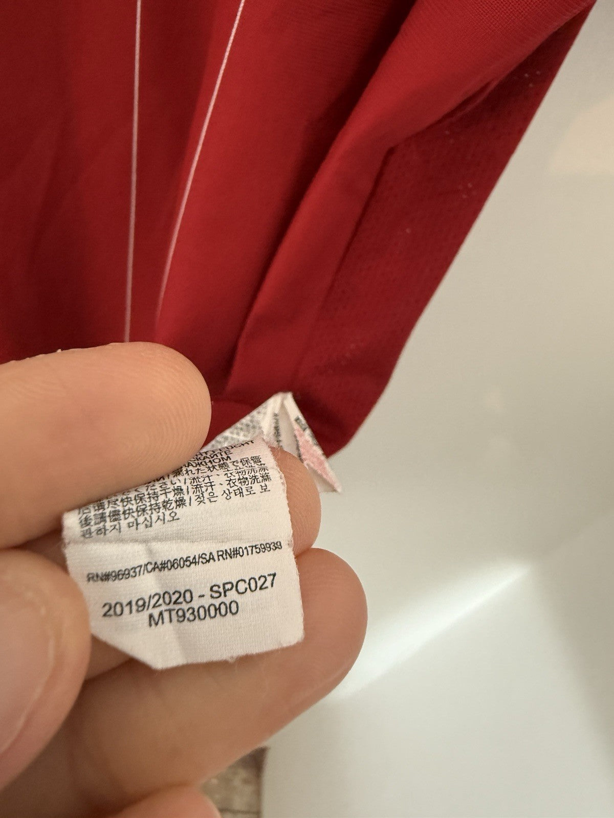 Liverpool Origi #27 2019/20 Small Home Shirt Excellent Condition MT930000