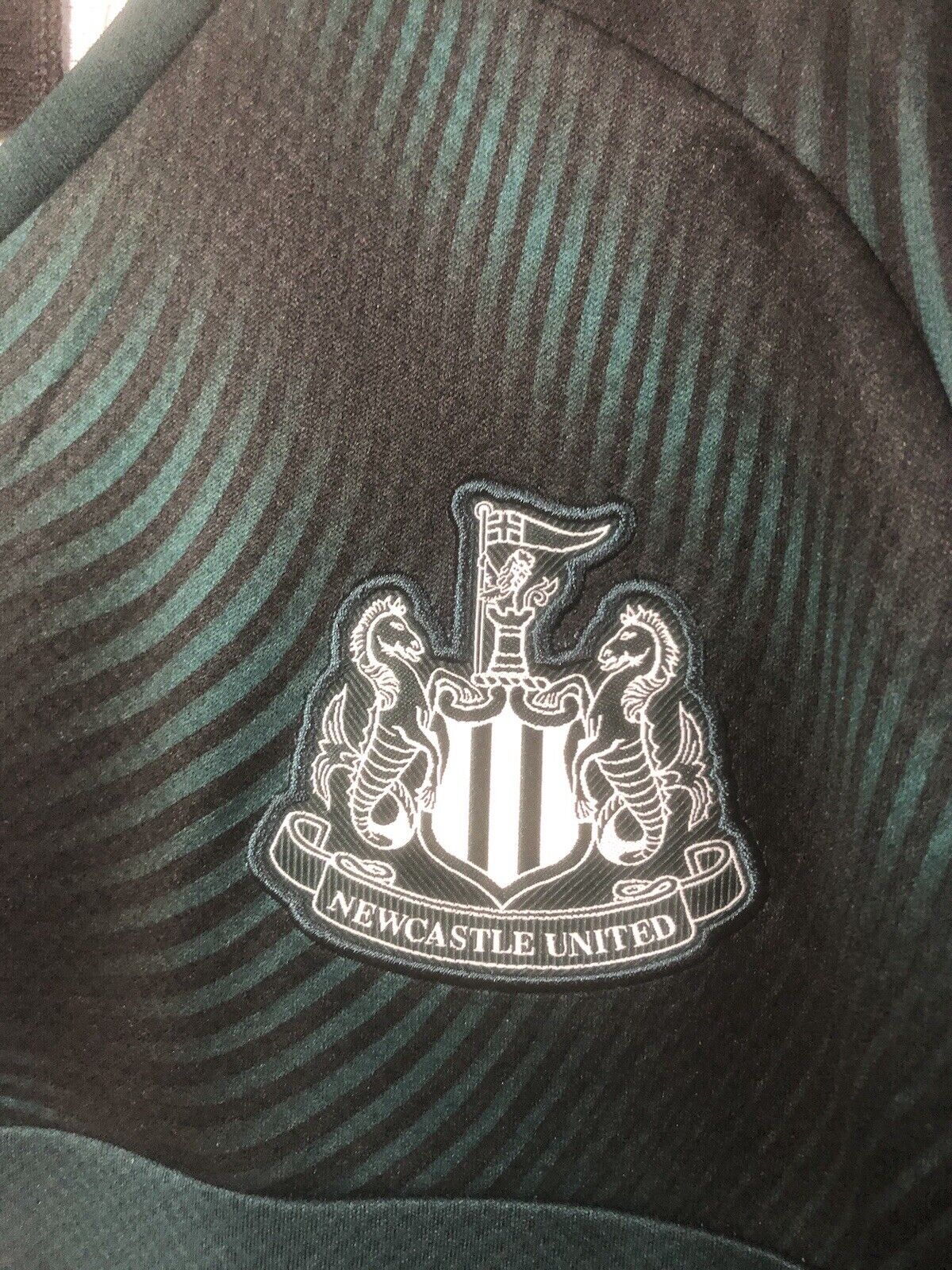 Saint Maximin 10 Newcastle Utd Away Large 2019 20 Excellent Condition 756299 03