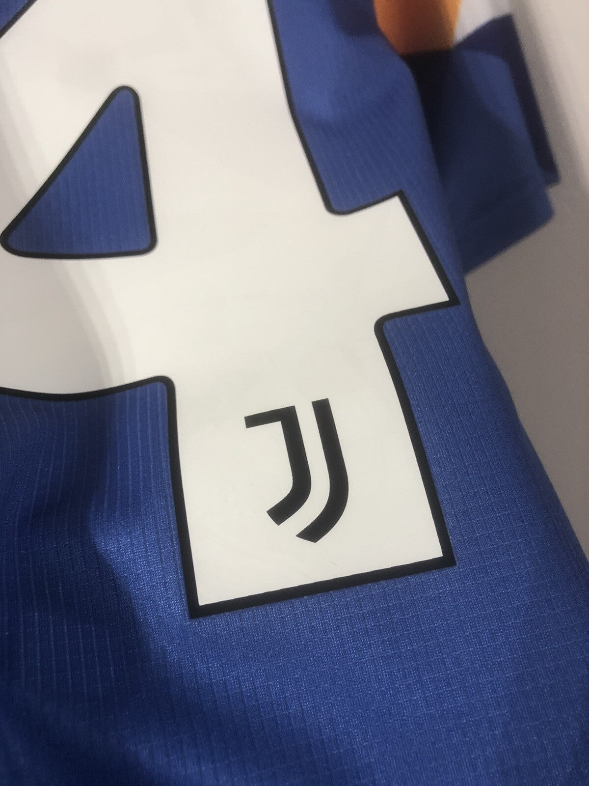 Juventus Kulusevski #44 2021/22 Medium 4th Shirt BNWT HM6516