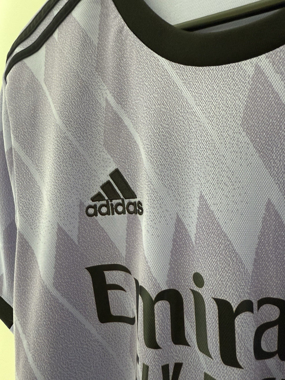 Real Madrid Kroos #8 2022/23 Away Medium Shirt Adidas Excellent Condition H18489