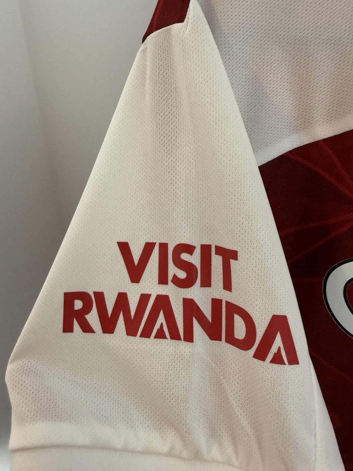 Arsenal Gabriel #6 2020/21 Large Home Shirt BNWT EH5817