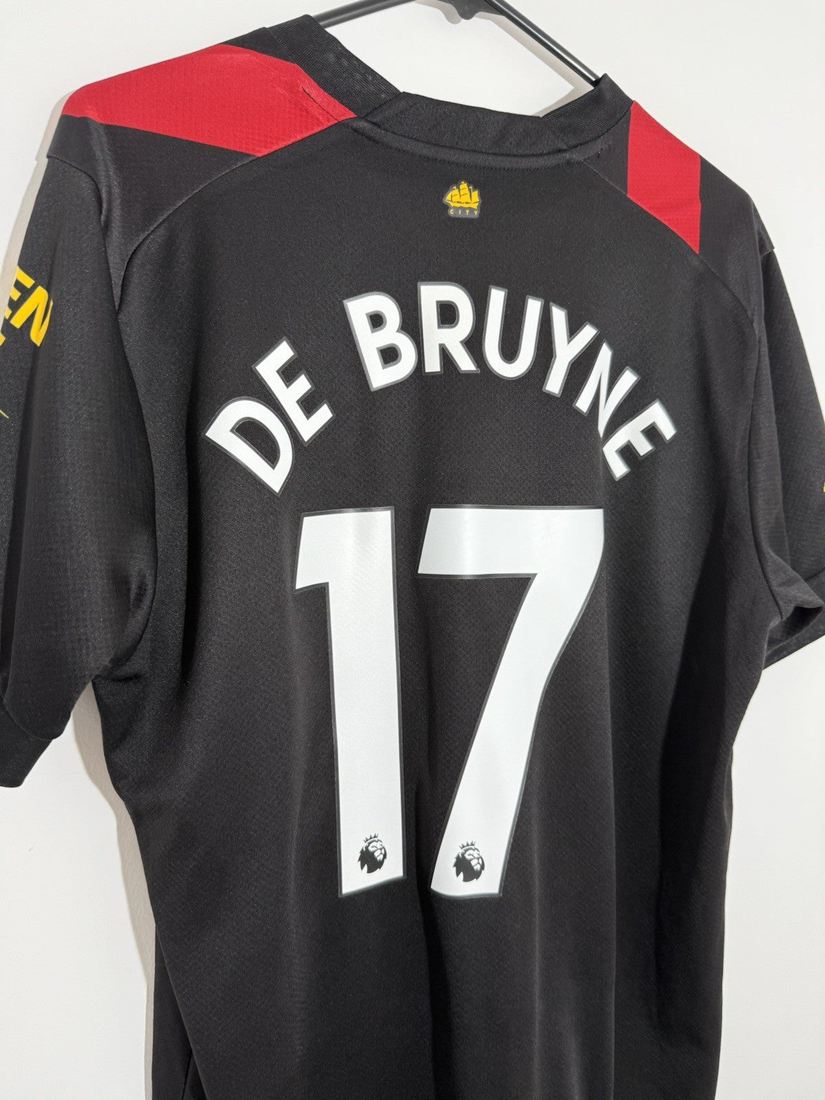 Man City De Bruyne #17 2022/23 Large Away Shirt Excellent Condition 765722-02