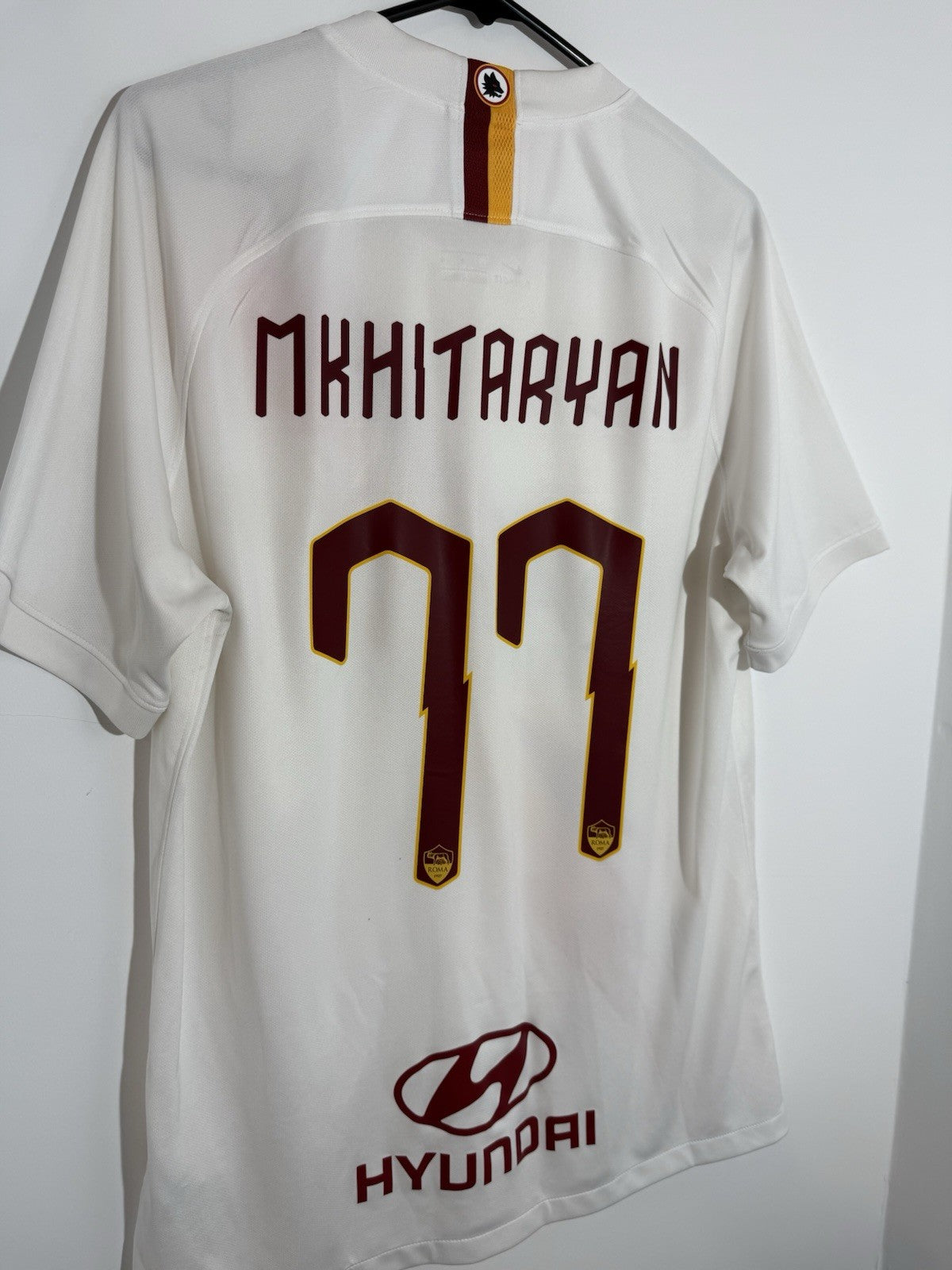 AS Roma Mkhitaryan #77 2019/20 Large Away Shirt Excellent Condition AJ5558-100