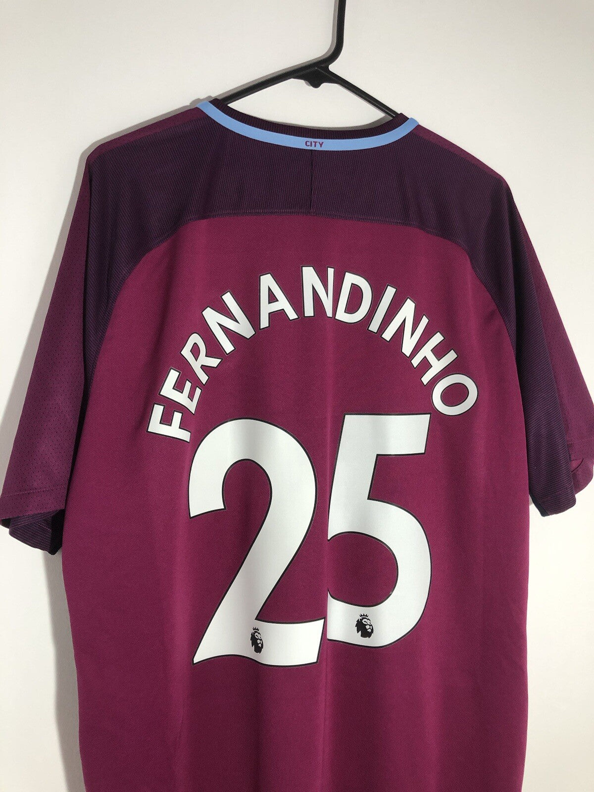 Manchester City Fernandinho #25 2017/18 XL Away Excellent Condition 847260-667