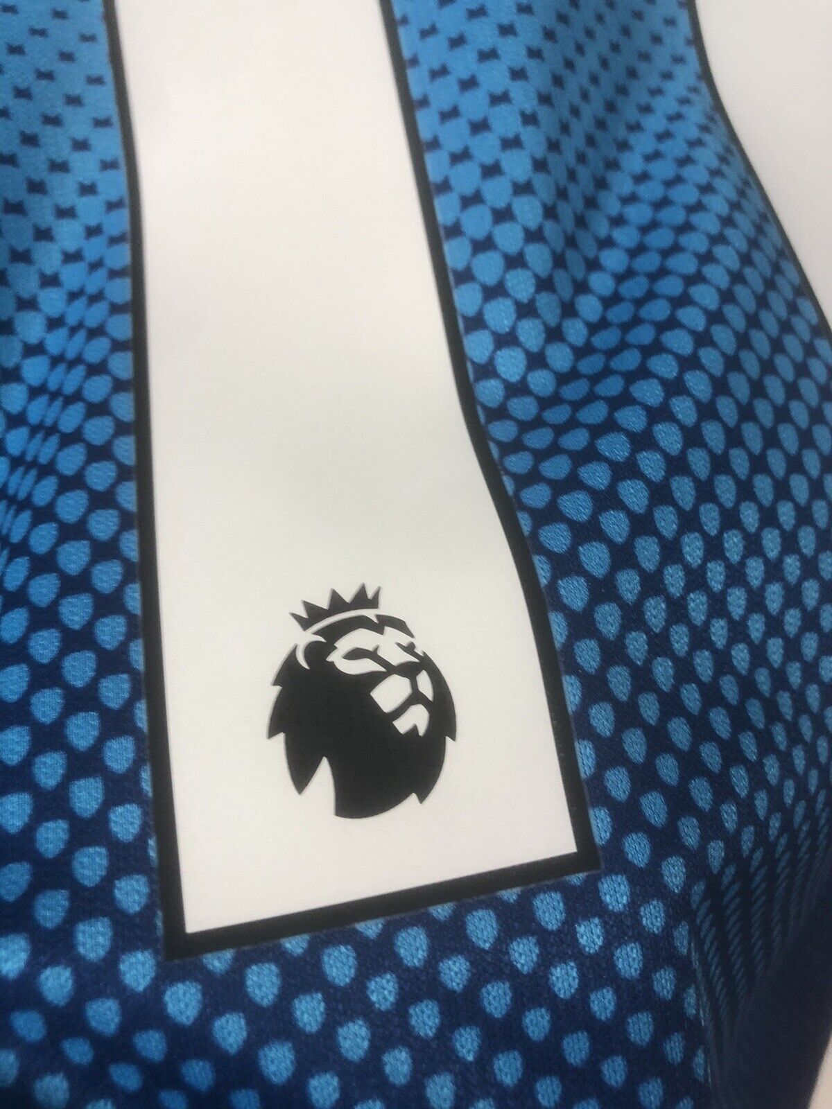 Ozil #11 Arsenal 2017/18 Small Away Shirt Puma Excellent Condition 751512