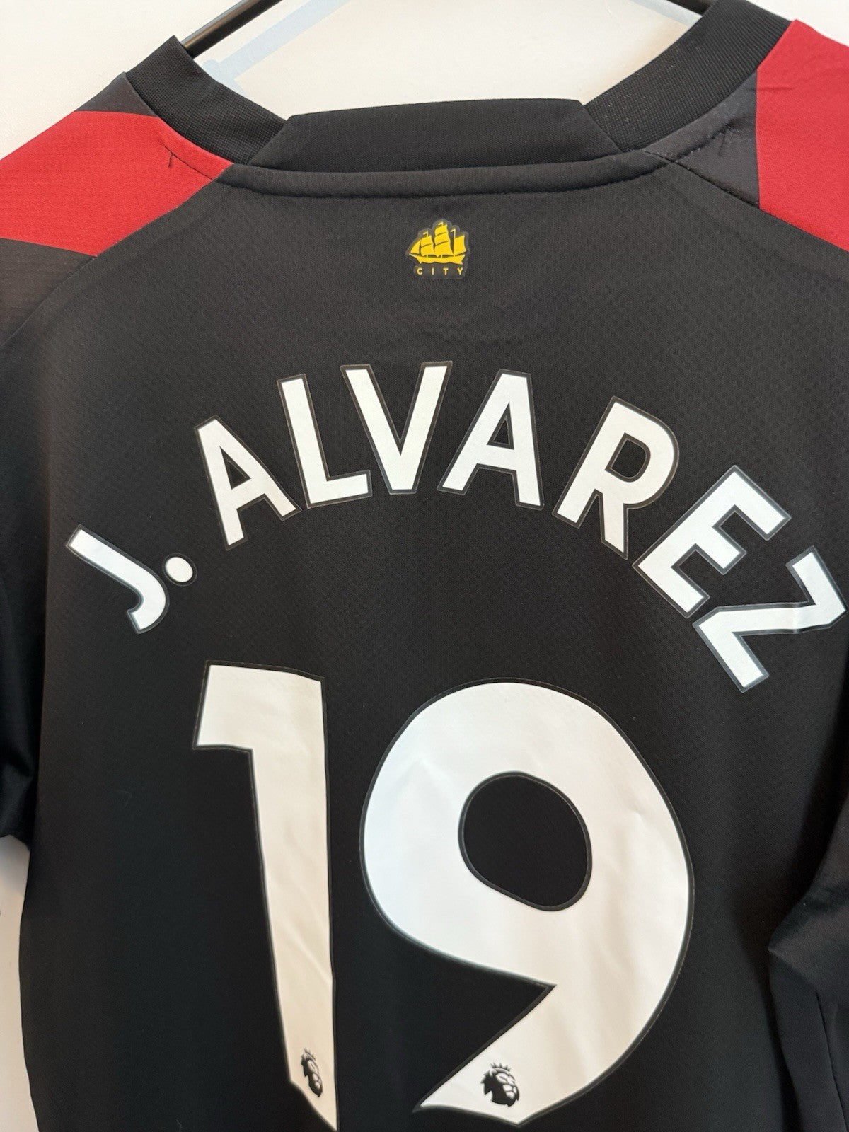 Manchester City J. Alvarez #19 2022/23 Large Away Excellent Condition 765722-02