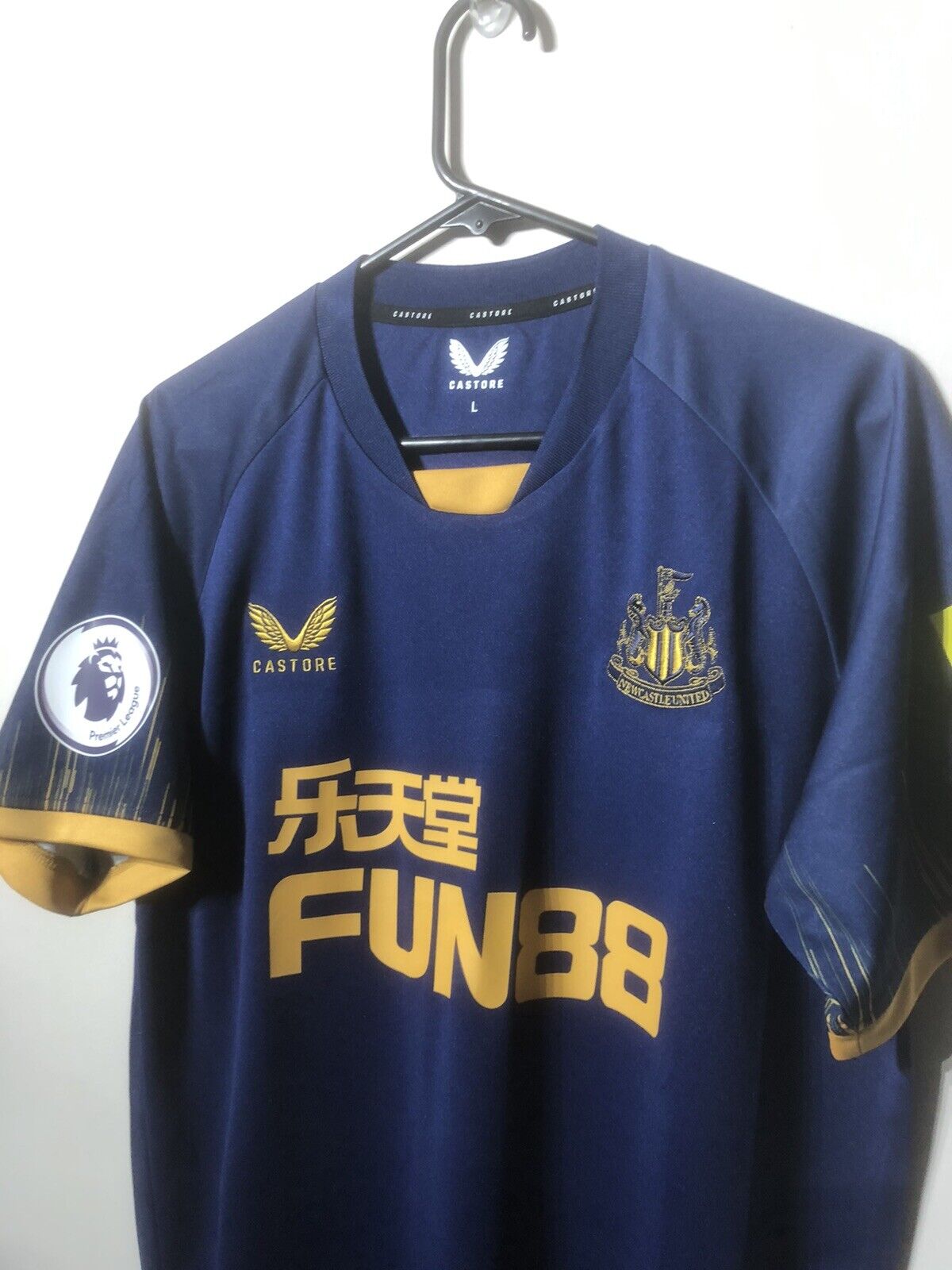 Isak #14 Newcastle United Away Large 2022/23 Football Shirt BNWT