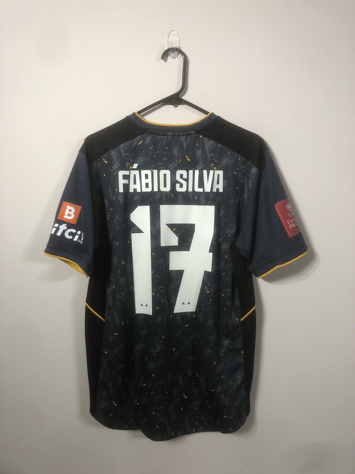 Fabio Silva #17 BNWT Wolves 2021/22 Large Away Football Shirt Jersey Castore
