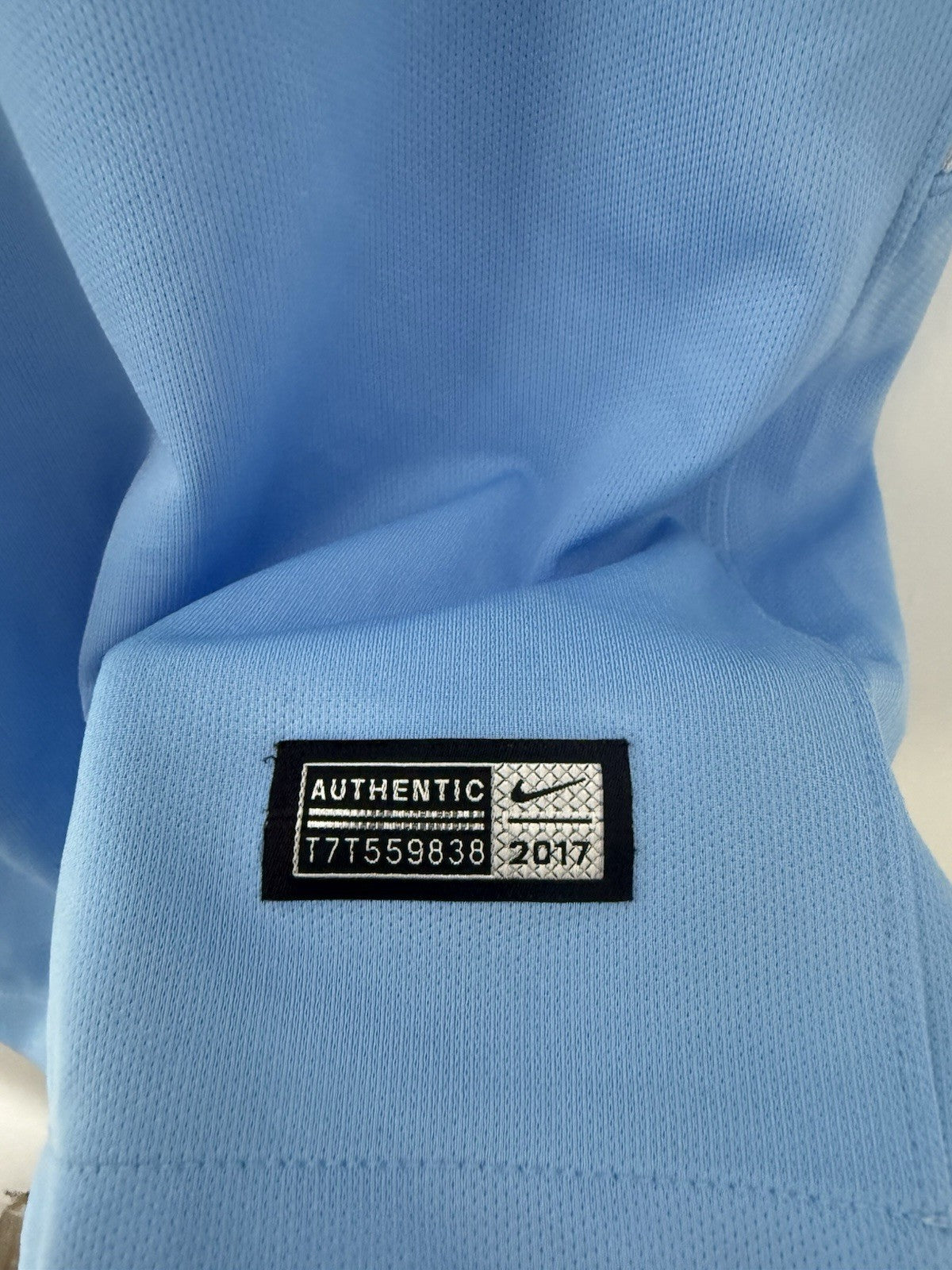 Man City De Bruyne #17 2017/18 Small Home Shirt Excellent Condition 894431-489