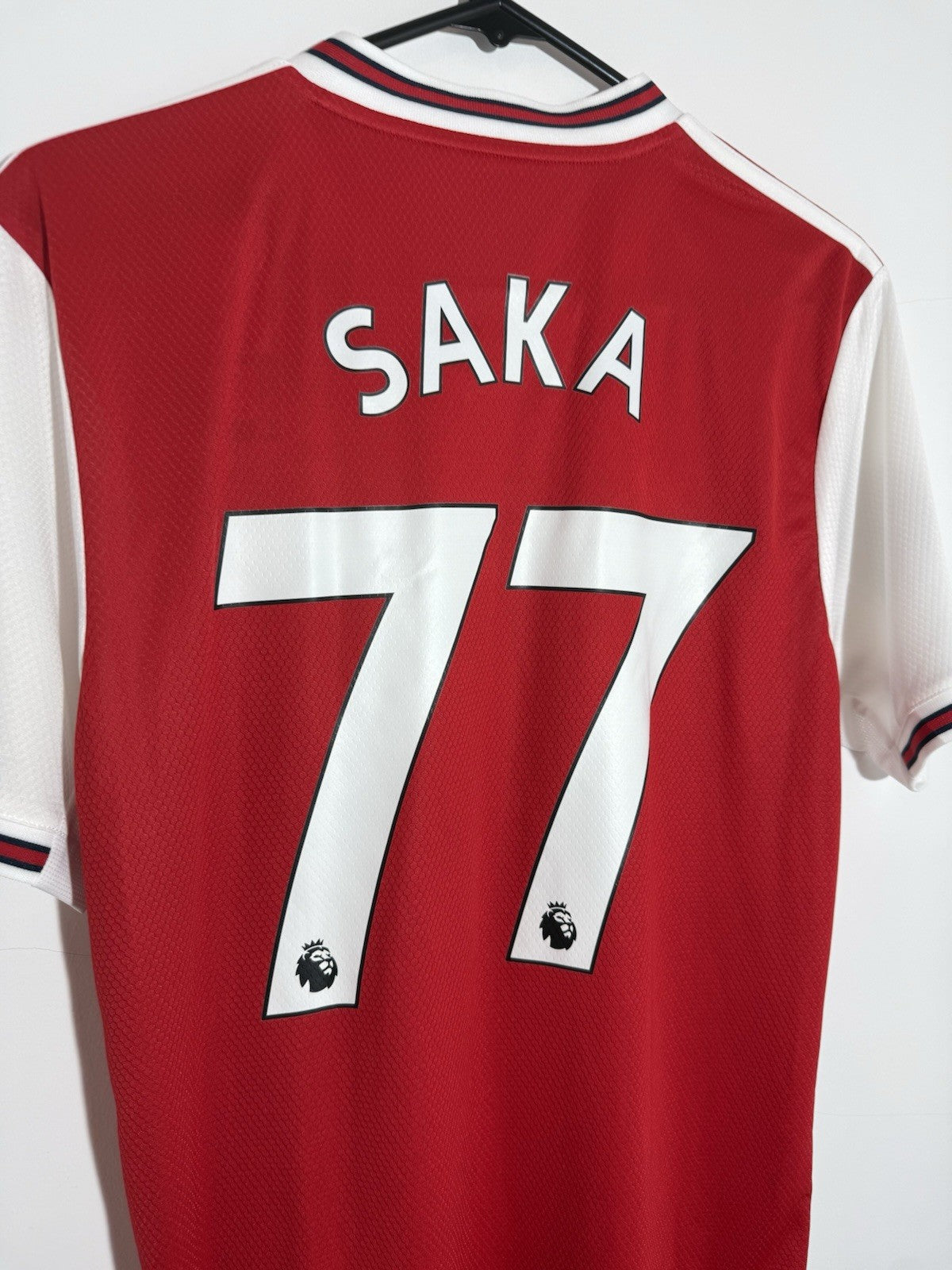 Arsenal Saka #77 2019/20 Medium Home Shirt Adidas BNWT EH5637