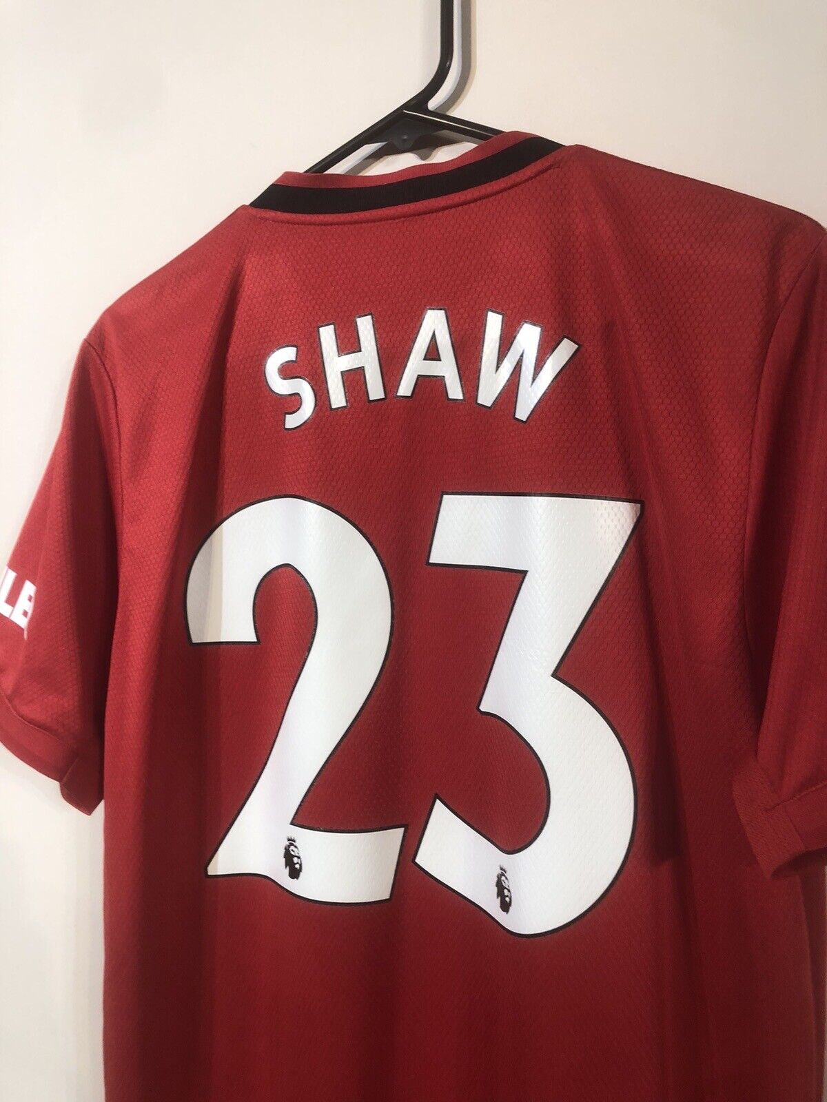 Shaw #23 Manchester United Medium 2019/20 Home Shirt Excellent Condition