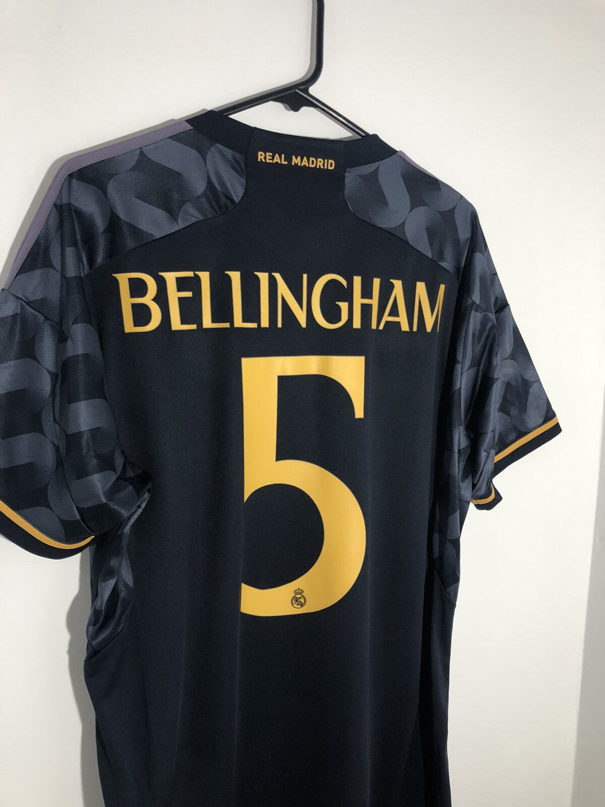 Real Madrid Bellingham #5 2023/24 Large Away Shirt BNWT IJ5901