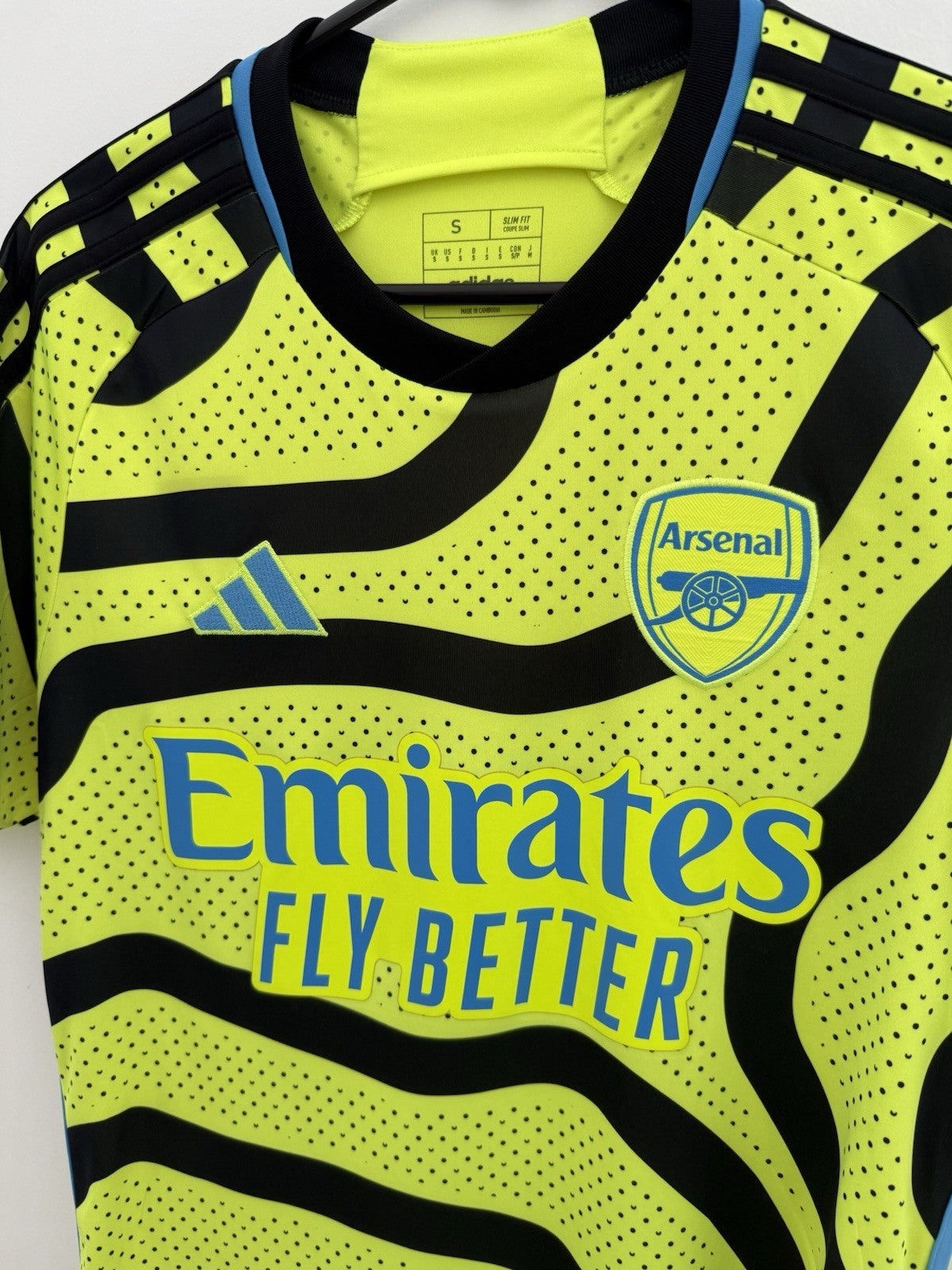 Arsenal Saka #7 2023/24 Small Away Shirt Adidas Excellent Condition HR6927