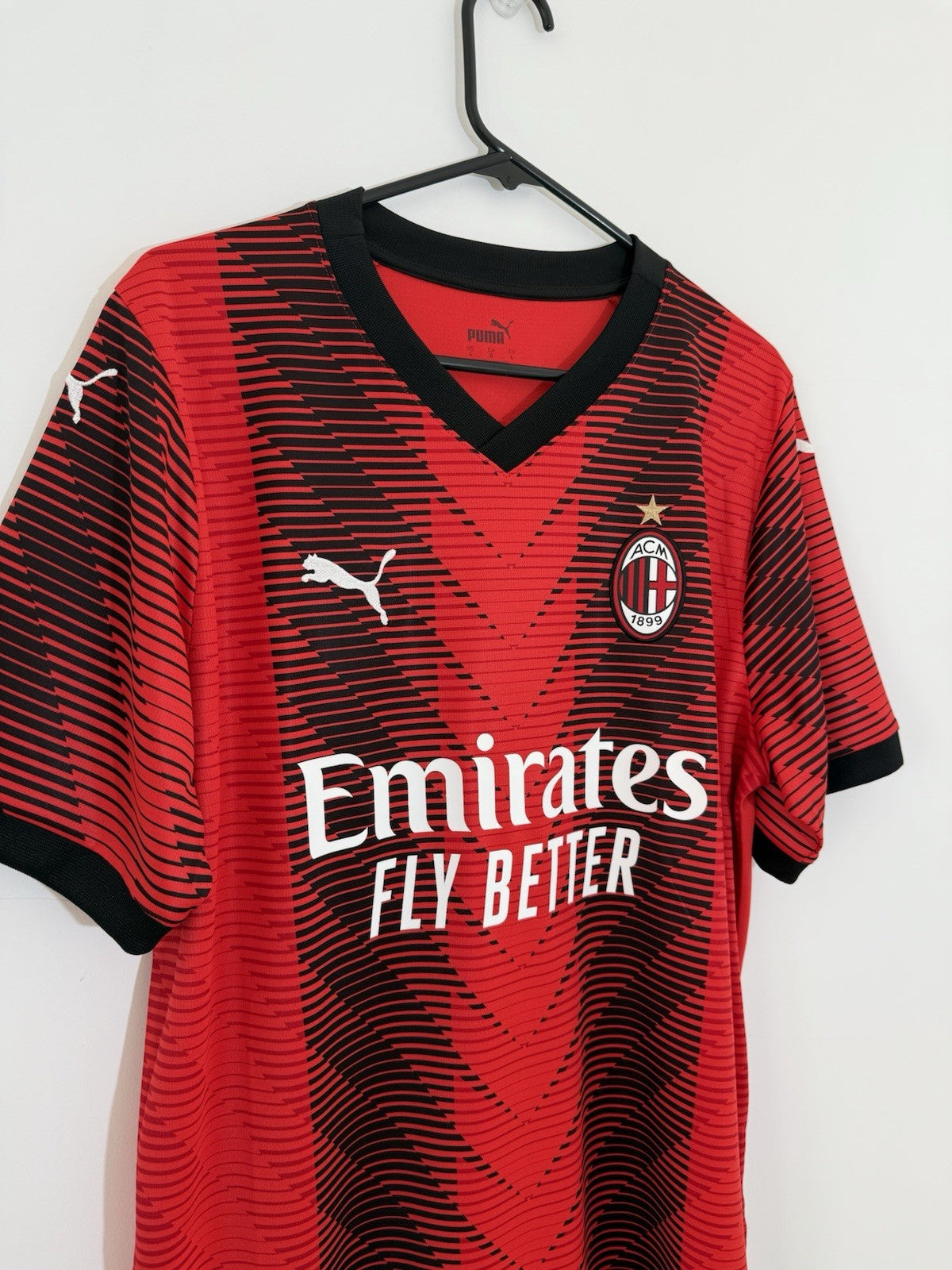 AC Milan Tomori #23 2023/24 Home Large Shirt BNWT 770383-01