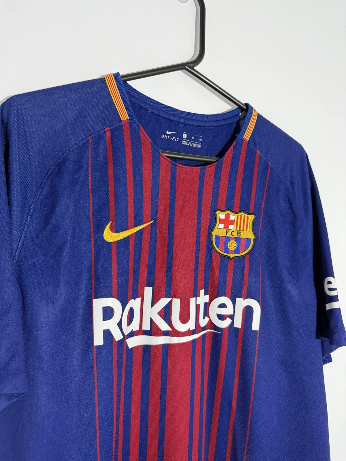 Barcelona Suarez #9 XL 2017/18 Home Shirt Nike Excellent Condition 847255-457