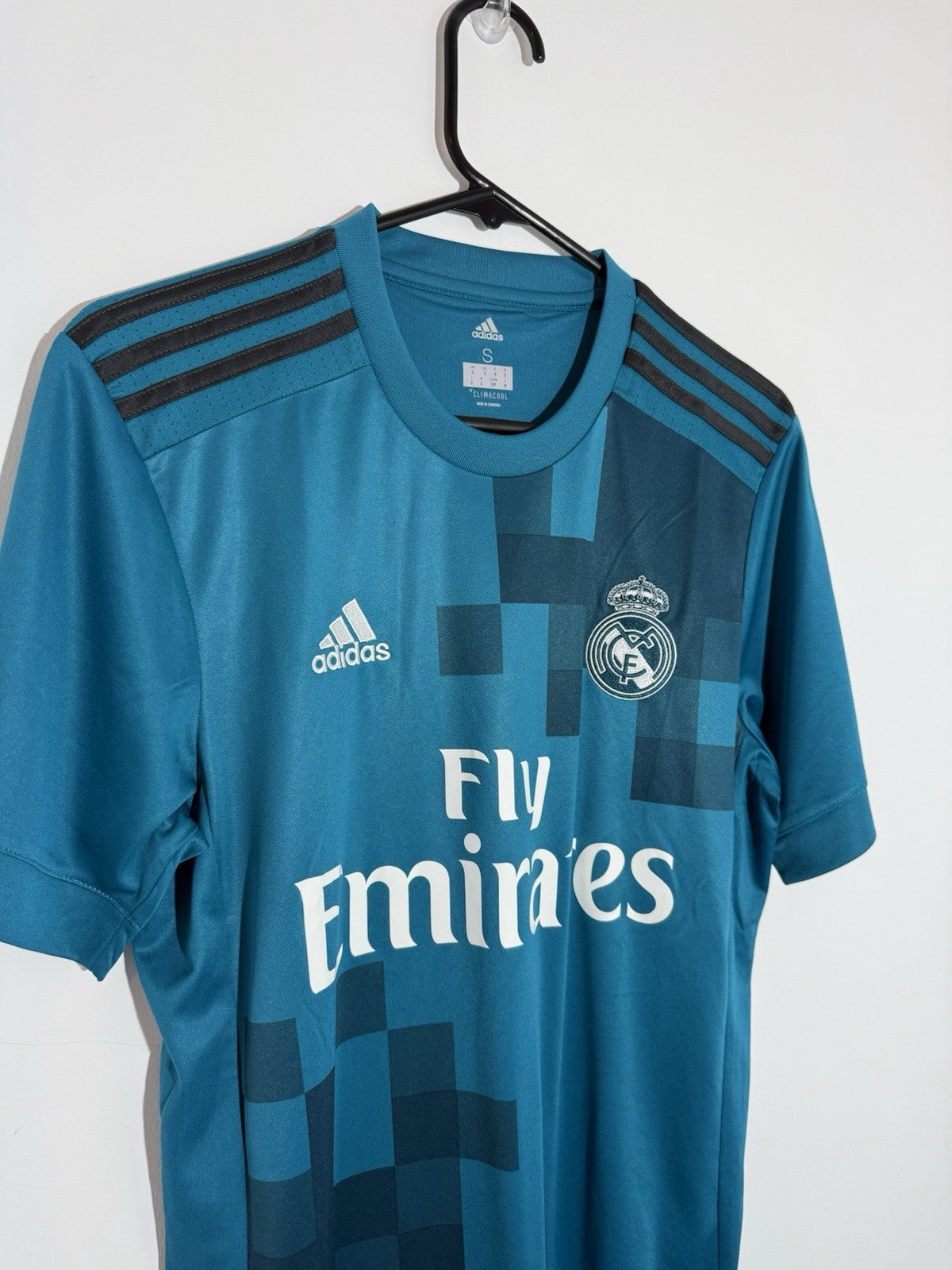 Real Madrid Bale #11 2017/18 Small 3rd Shirt Excellent Condition