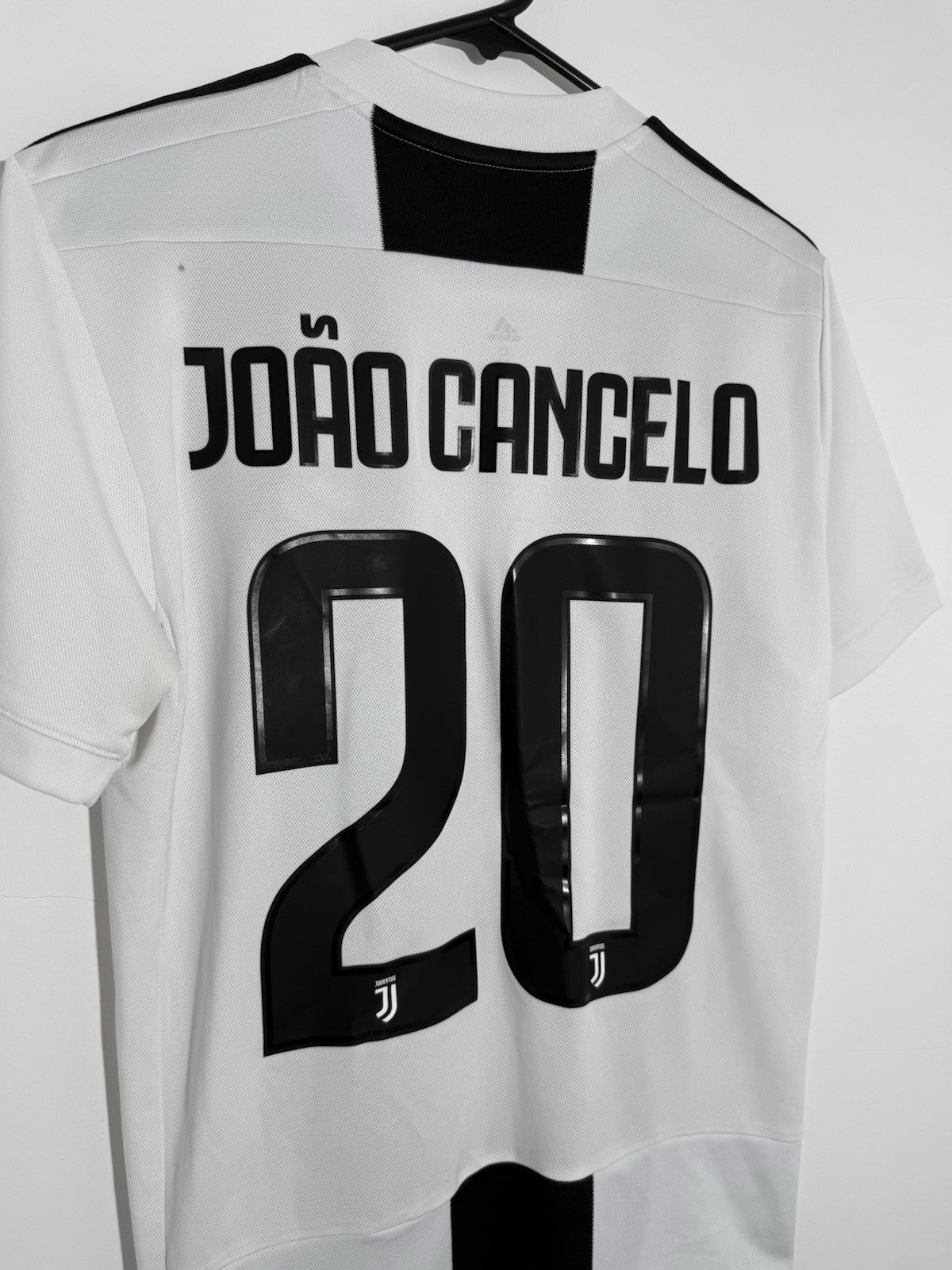 Juventus Joao Cancelo #20 2018/19 Small Home Shirt Excellent Condition CF3489