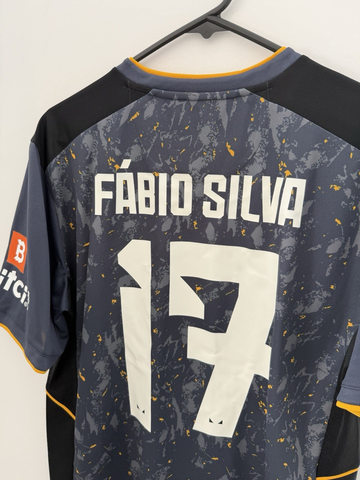 Wolverhampton Wanderers Fabio Silva #17 2021/22 Large Away Shirt Castore BNWT
