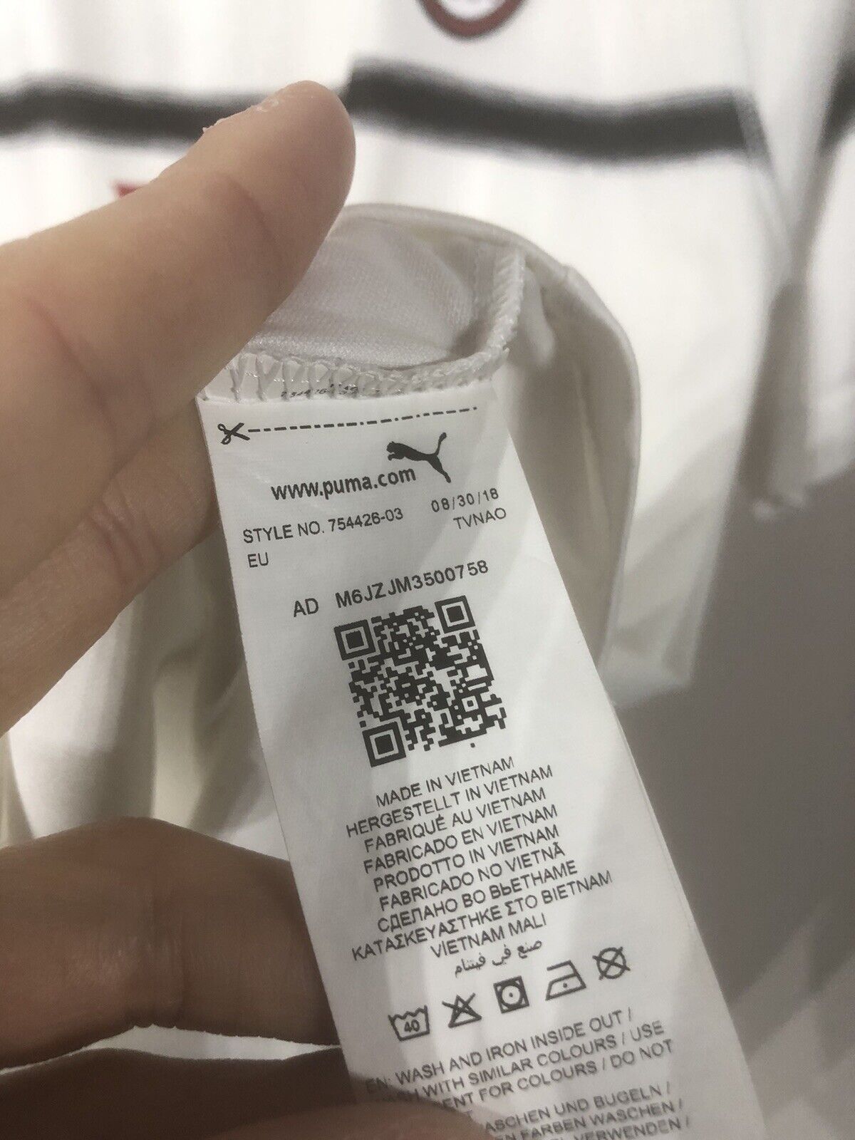 Kessie 79 AC Milan Large 2018 19 Away Shirt Adidas Excellent Condition 754426 03