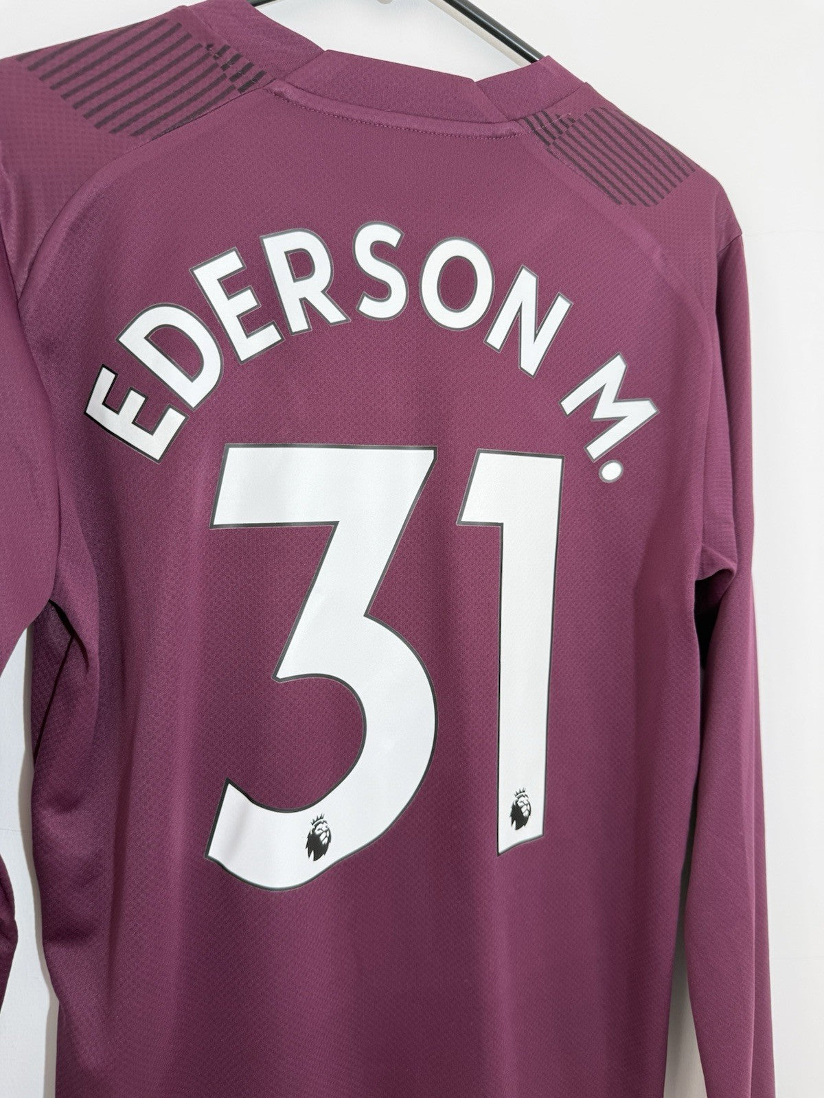 Man City Ederson #31 2022/23 Small Away GK Shirt Excellent Condition 765746-97