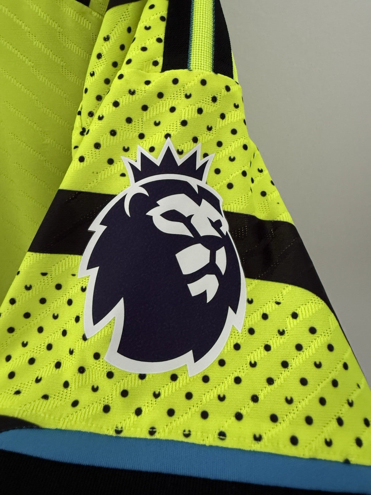 Arsenal Saka #7 2023/24 Medium Authentic Away Shirt Adidas BNWT HR6926