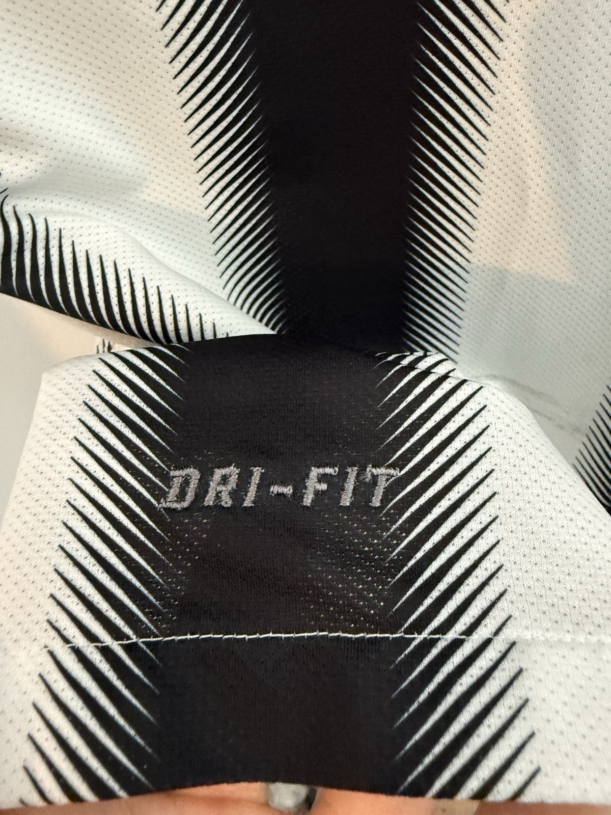 Juventus Vidal #22 2011/12 Large Home Shirt Nike Excellent Condition 419993-105