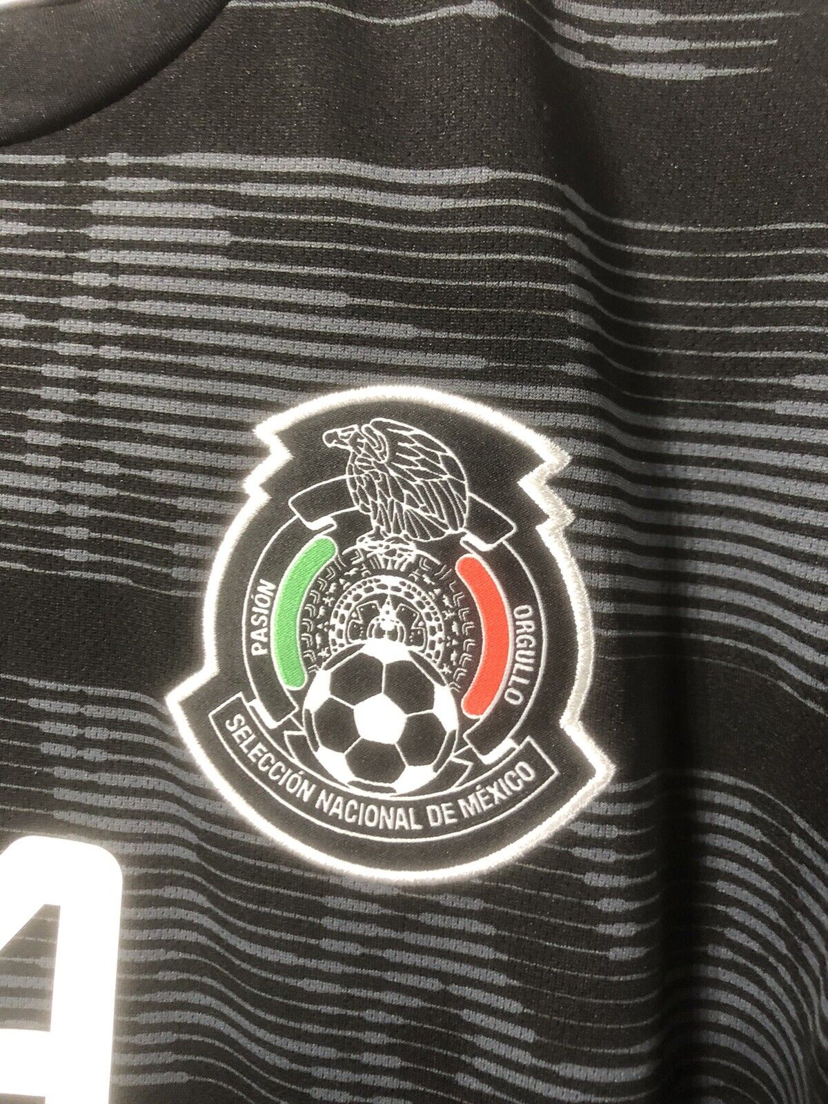 Hernandez #14 Mexico 2019 Home Small Football Shirt Adidas Very Good Condition