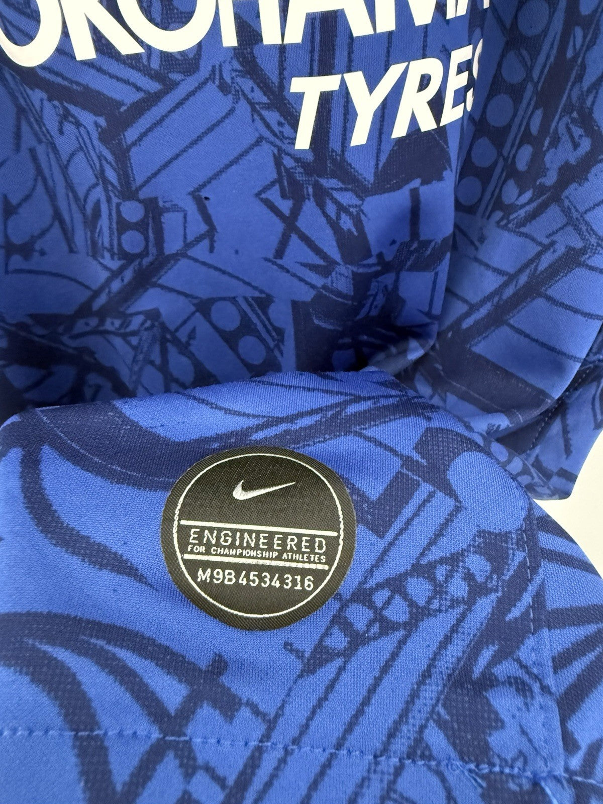 Chelsea James #24 Large 2019/20 Home Shirt Excellent Condition AJ5529-495