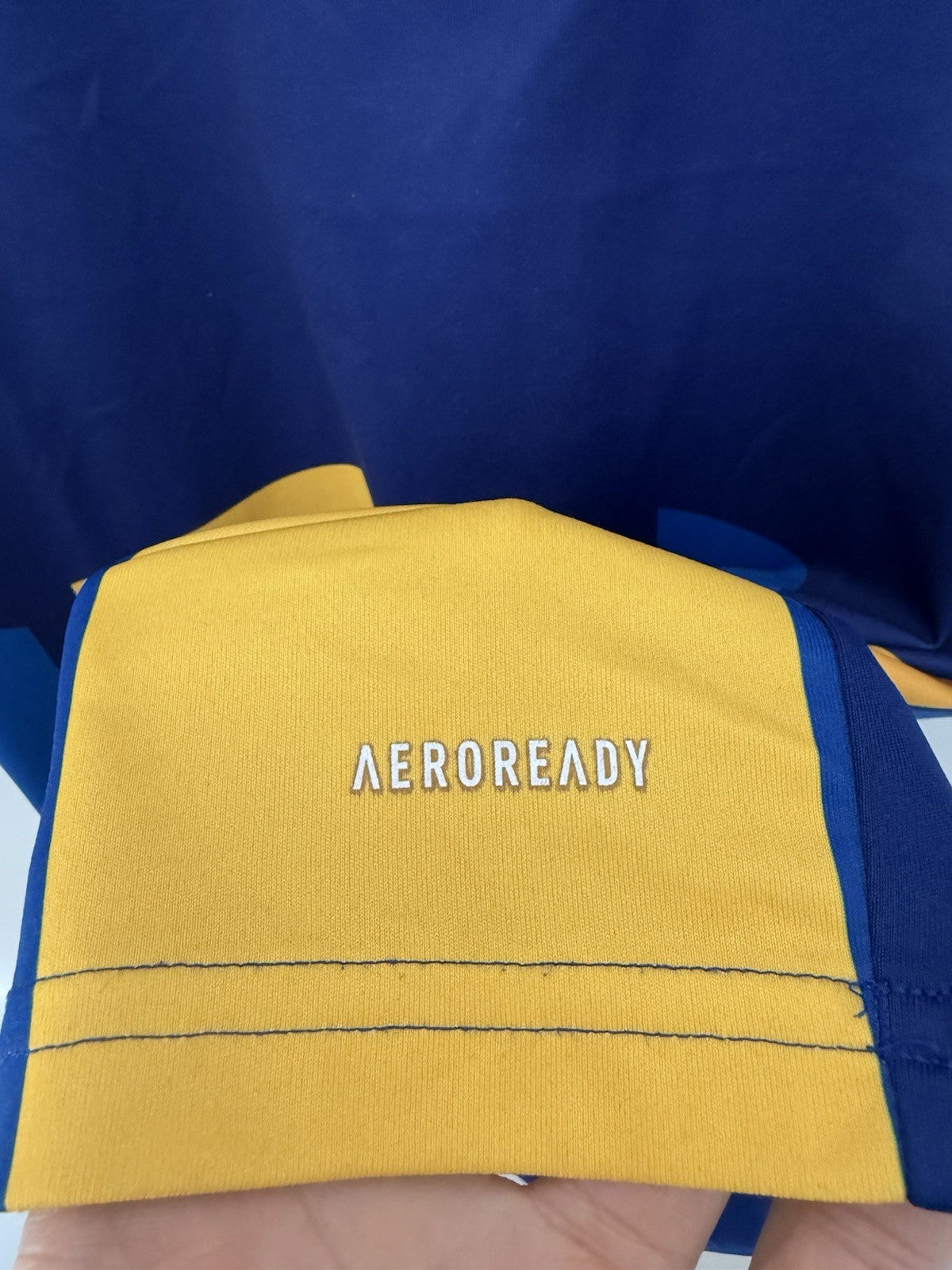 Boca Juniors 2021 Medium 3rd Shirt Adidas Excellent Condition GK3173