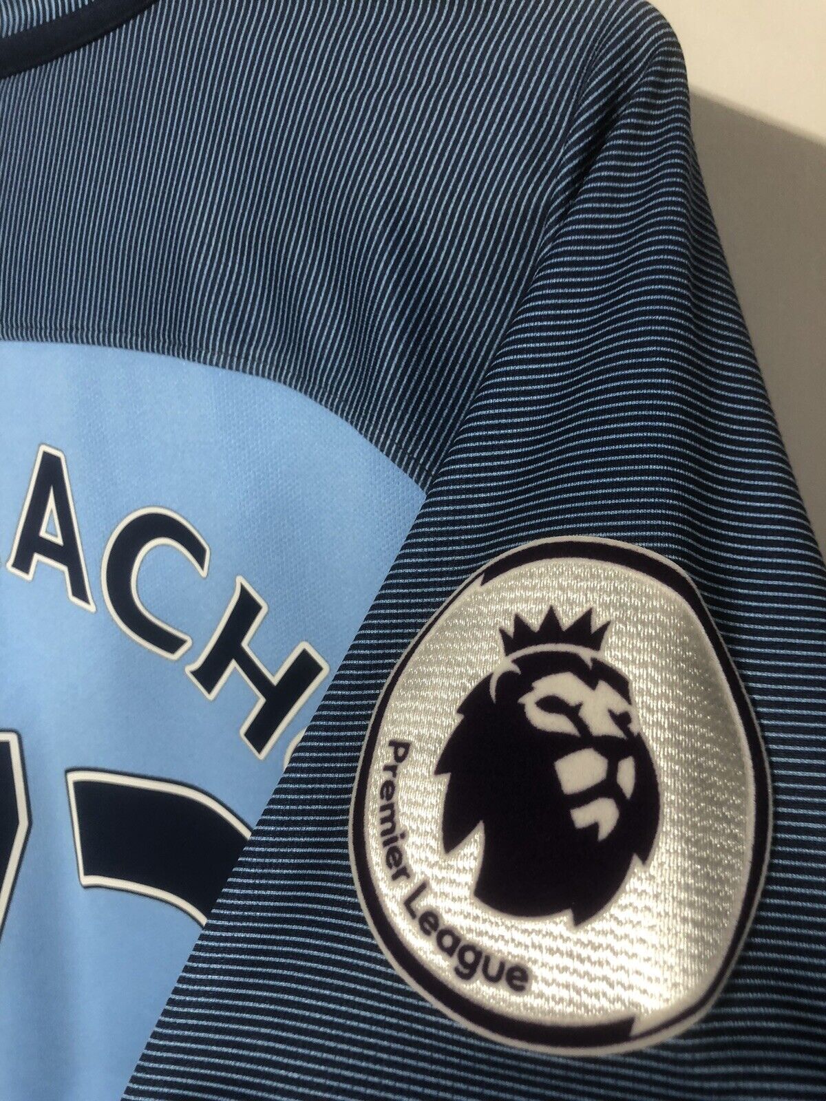 Iheanacho #72 Manchester City 2016/17 Medium Home Shirt Excellent Condition