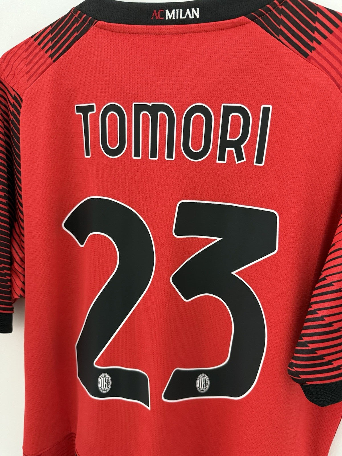 AC Milan Tomori #23 2023/24 Home Large Shirt BNWT 770383-01