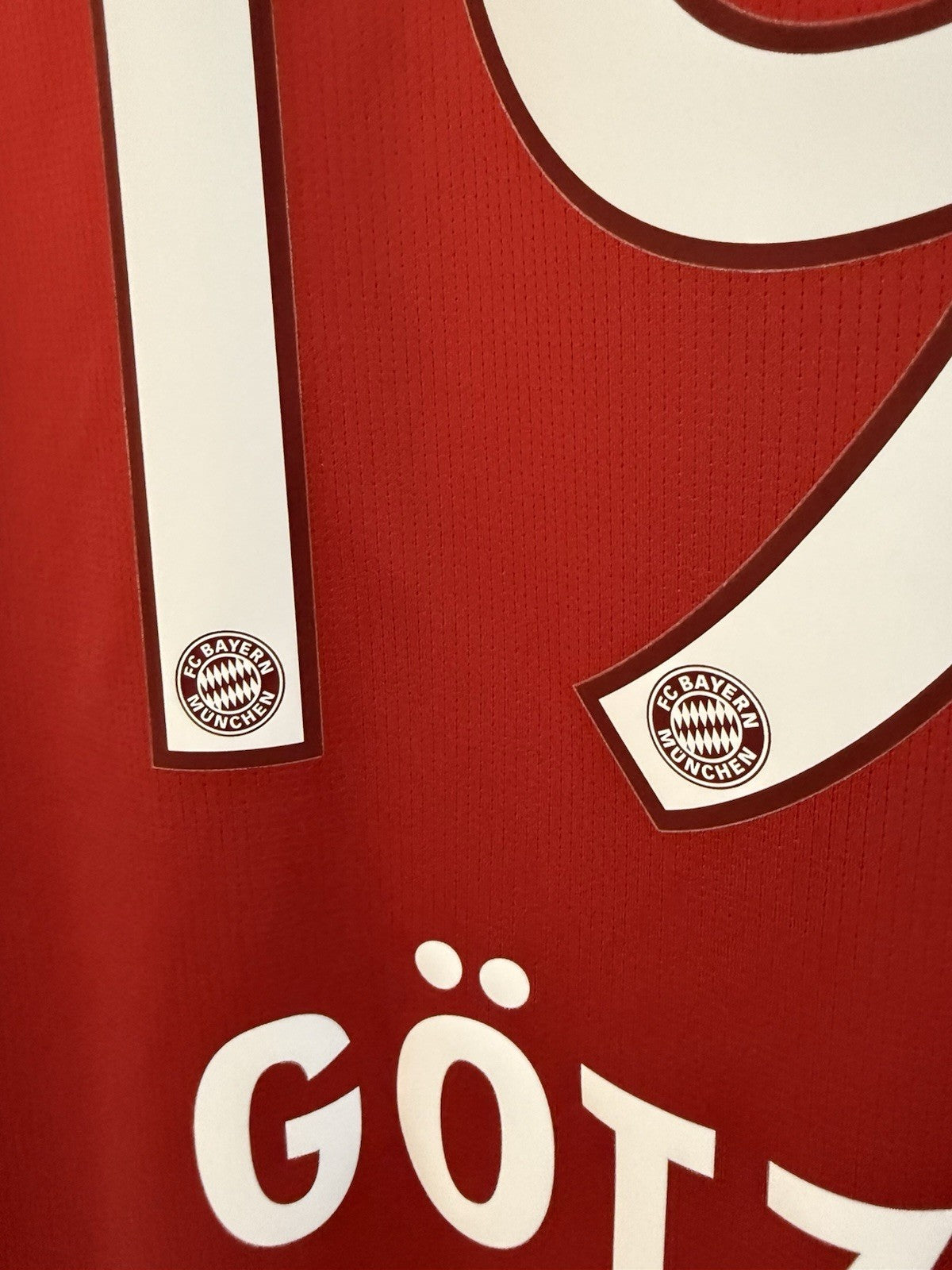 Bayern Munich Gotze #19 2015/16 Medium Home Shirt Excellent Condition S08806