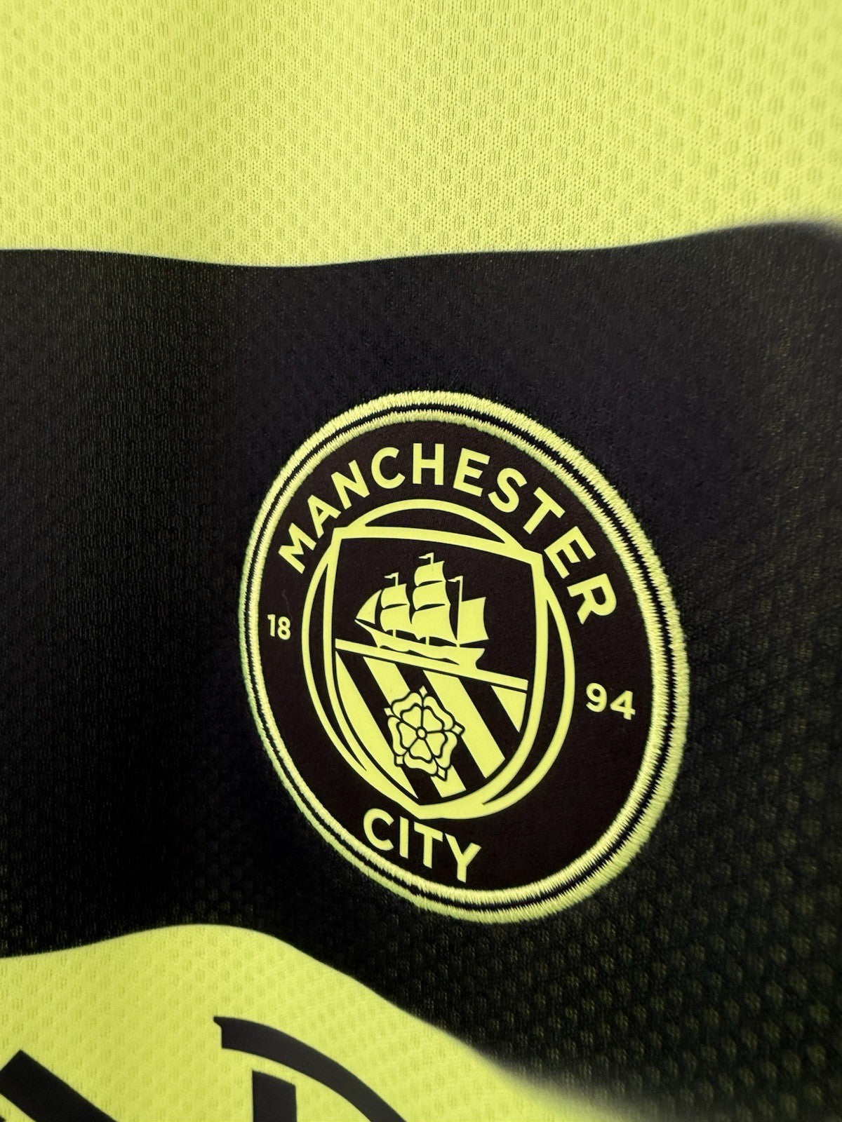 Manchester City J. Alvarez #19 2022/23 Treble Large 3rd Shirt BNWT 765734-03