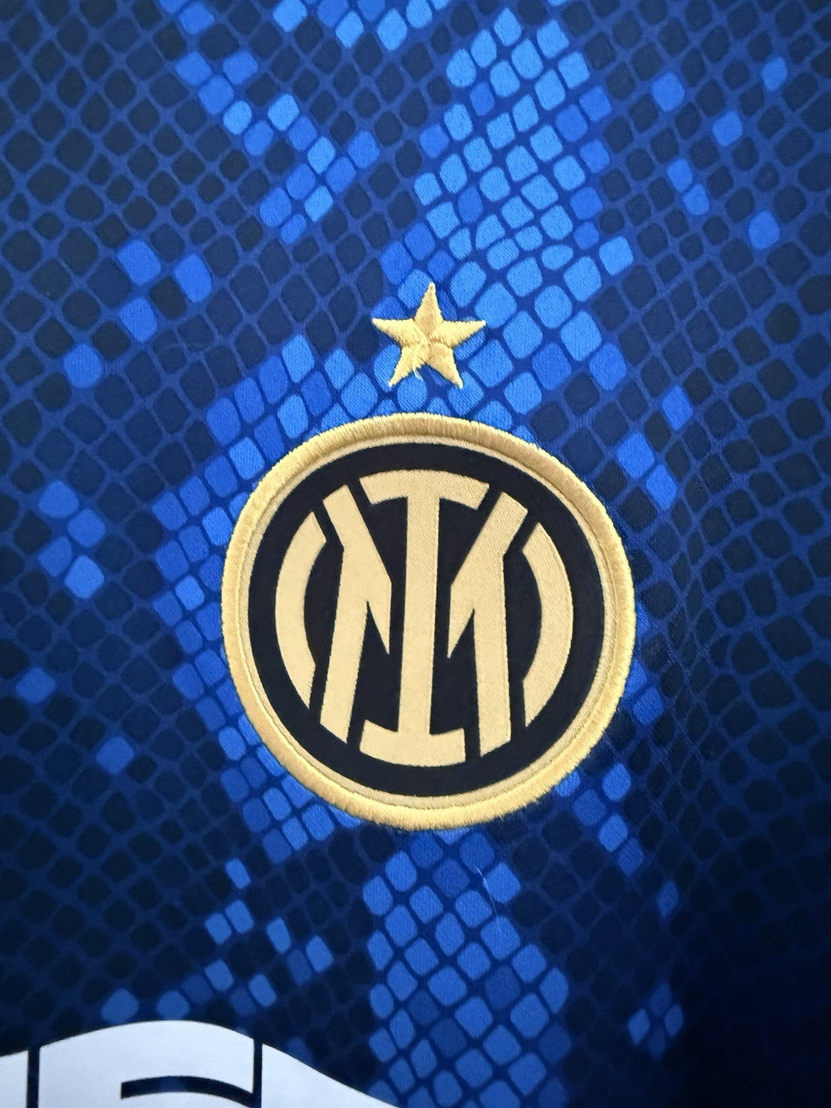 Inter Milan Dumfries #2 2021/22 Small Home Shirt Excellent Condition CV7900-414