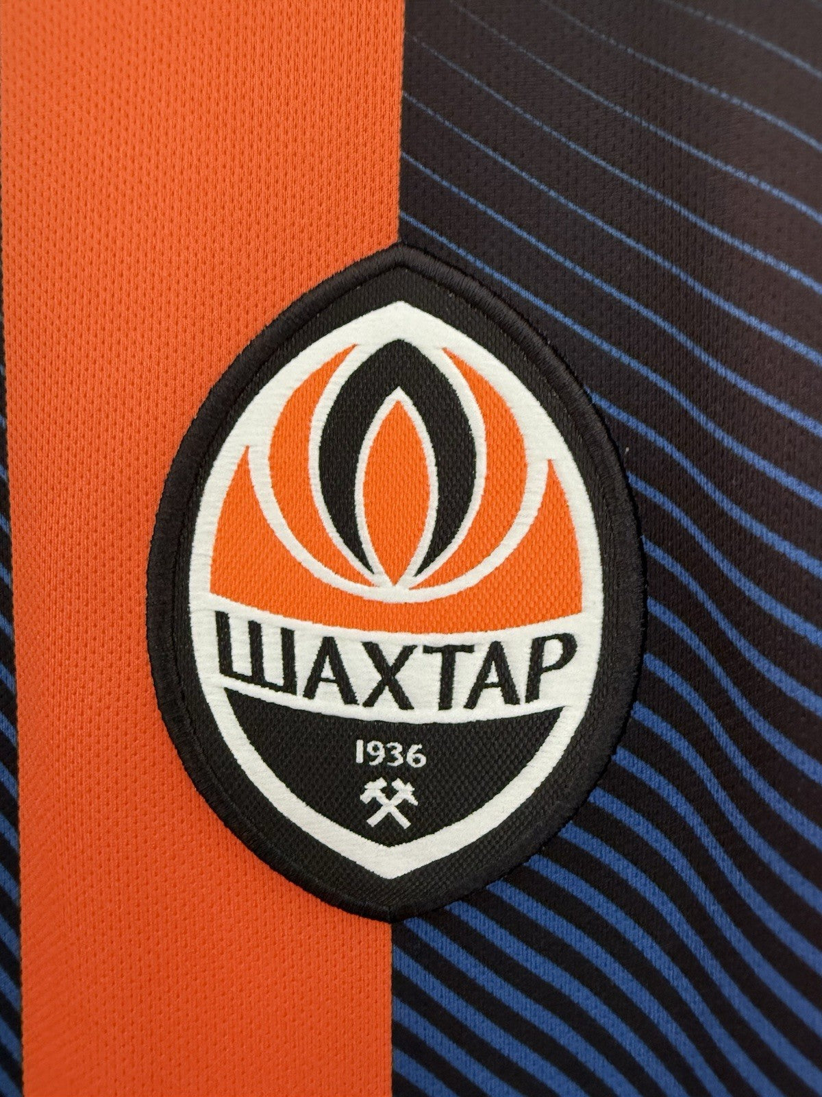 Shakhtar Donetsk 2017/18/19 Large Home Shirt Nike Excellent Condition 854354-010