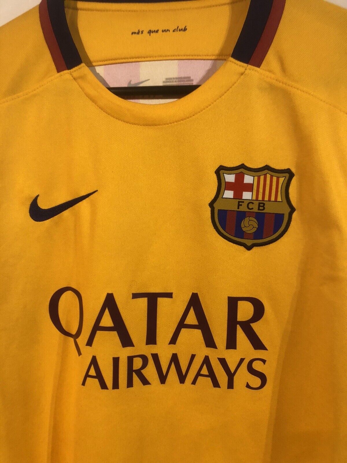 Messi #10 Barcelona 2015/16 Small Long Sleeved Away Shirt Nike Excellent Conditi