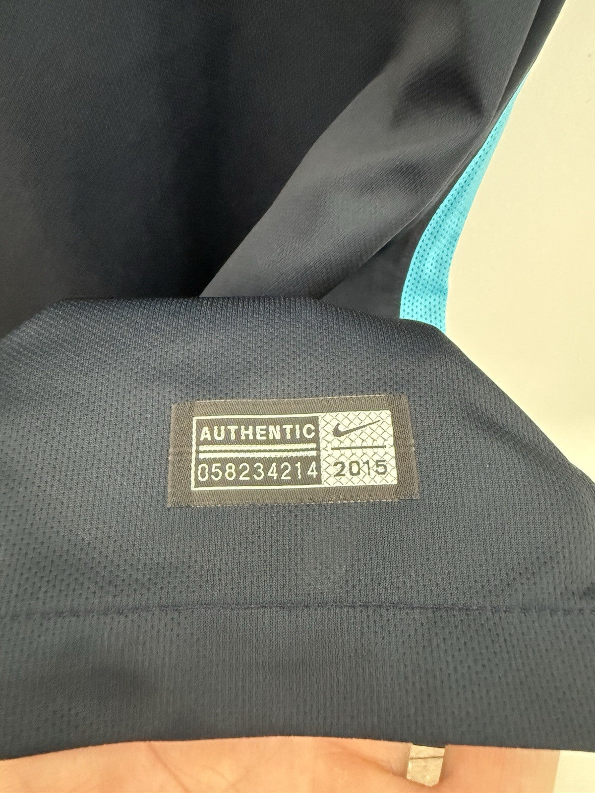 Manchester City 2015/16 Large Away Shirt Excellent Condition 658881-476